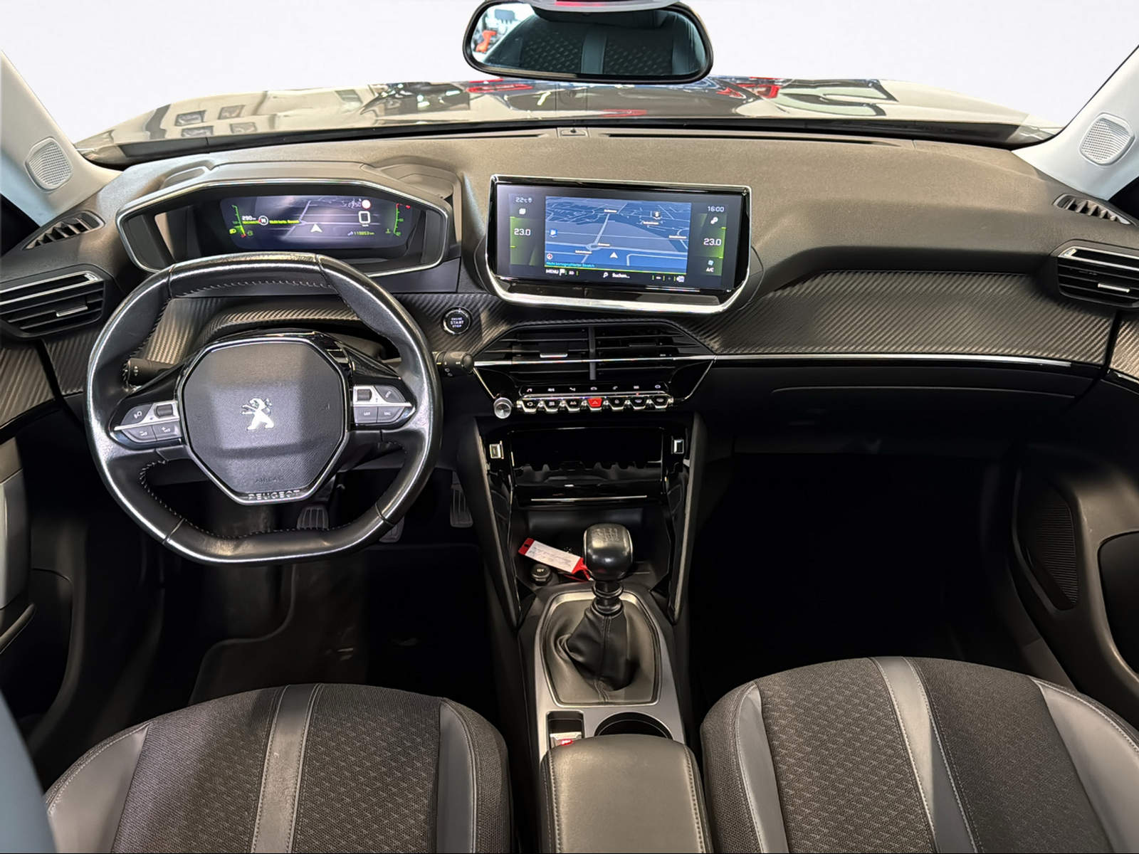 PEUGEOT 2008 1.5 BlueHDi Allure-image-8