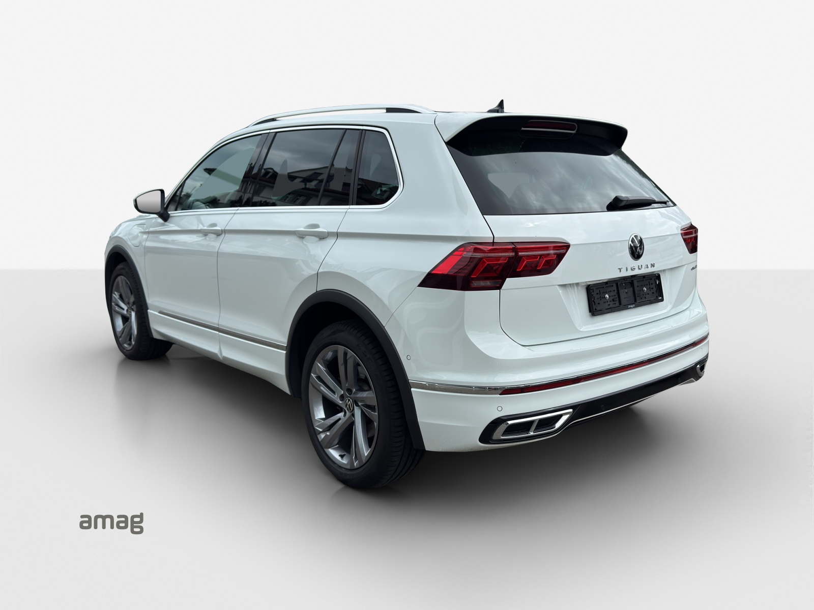 VW Tiguan 1.4TSI PHEV R-Line DSG-image-2