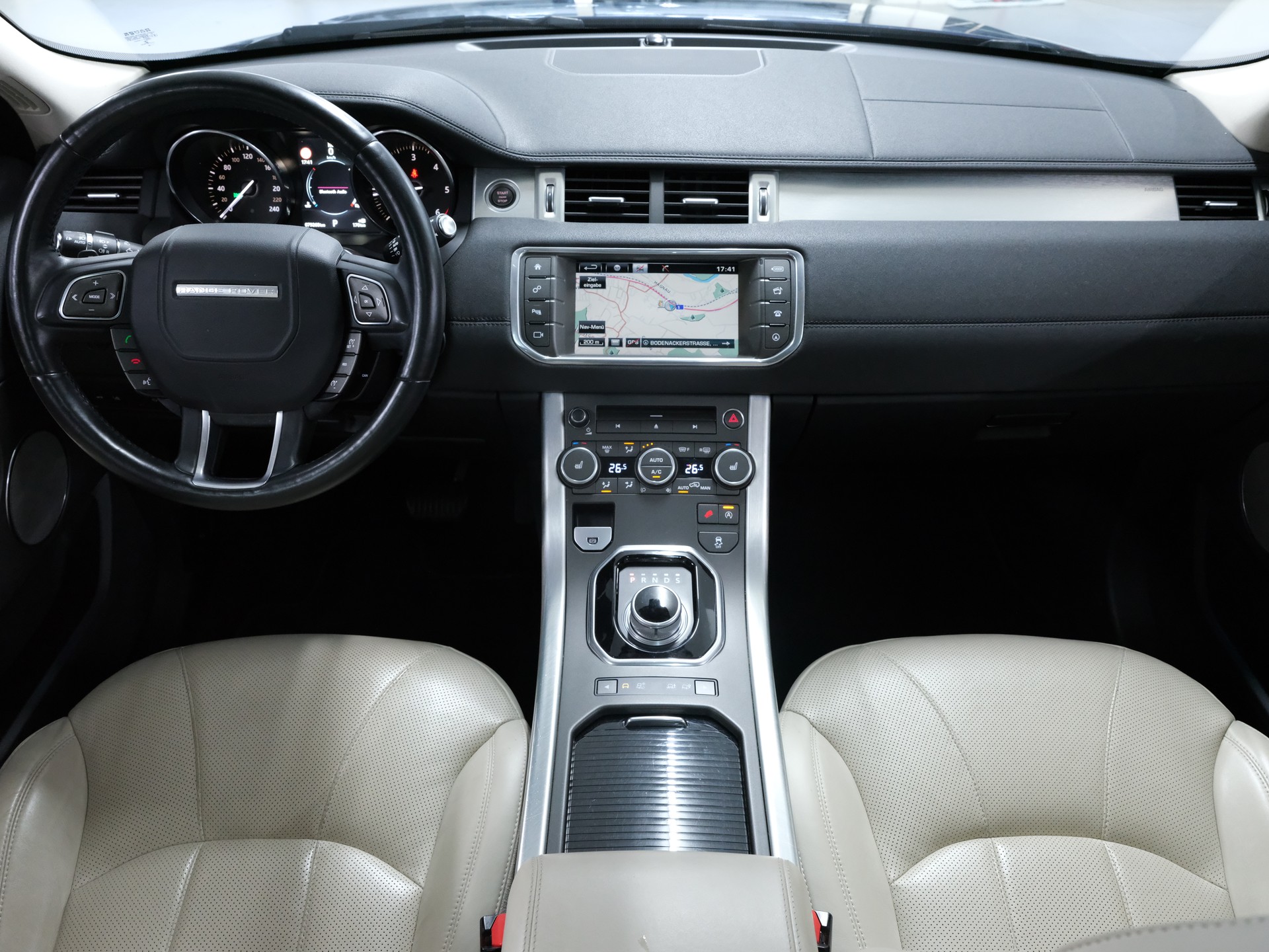 LAND ROVER Range Rover Evoque 2.0 TD4 SE AT9-image-16