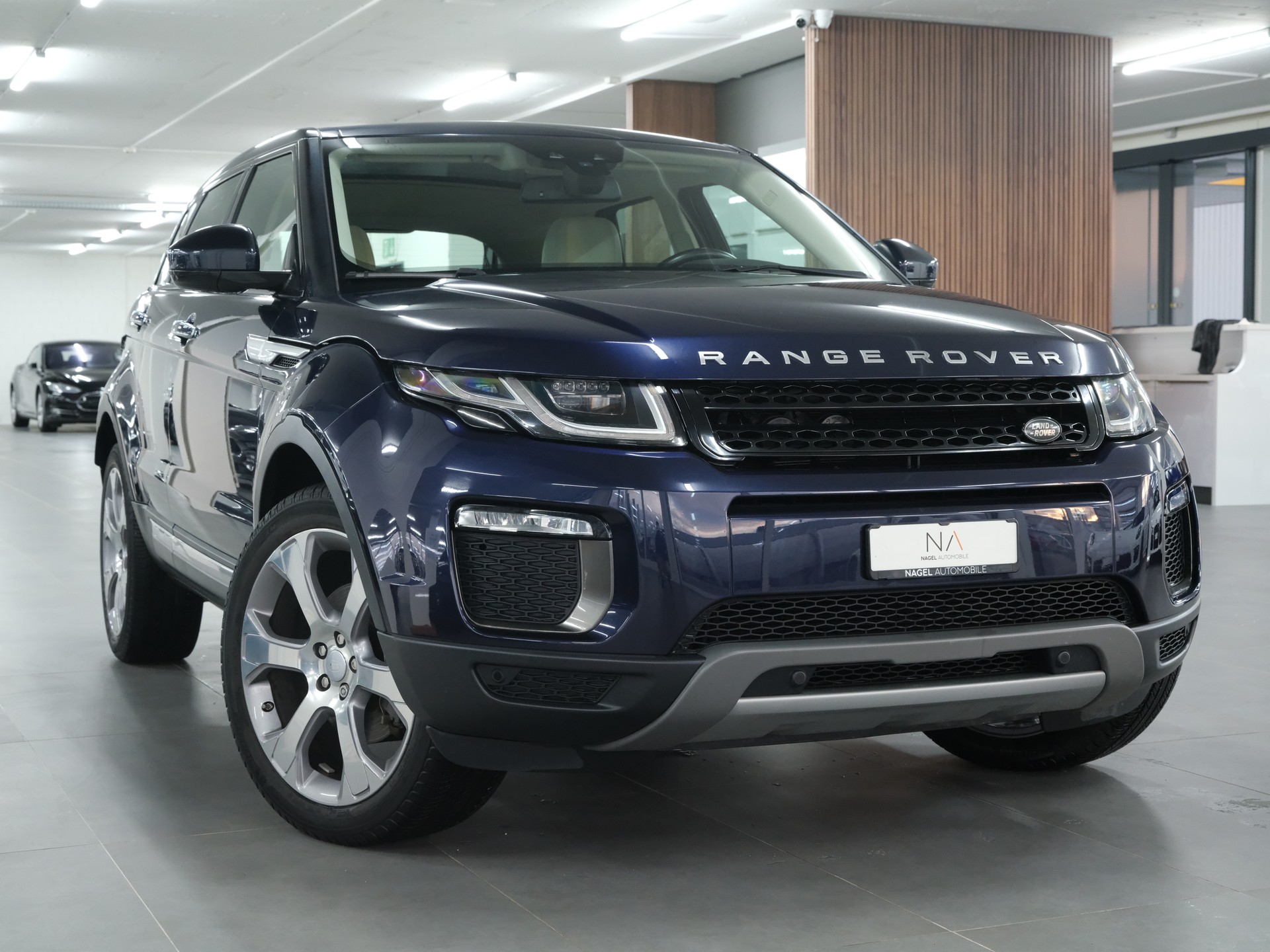 LAND ROVER Range Rover Evoque 2.0 TD4 SE AT9-image-0