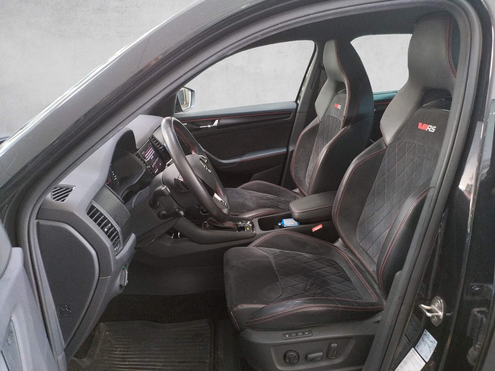 SKODA Kodiaq 2.0 Bi-TDI SCR RS 4x4 DSG-image-5