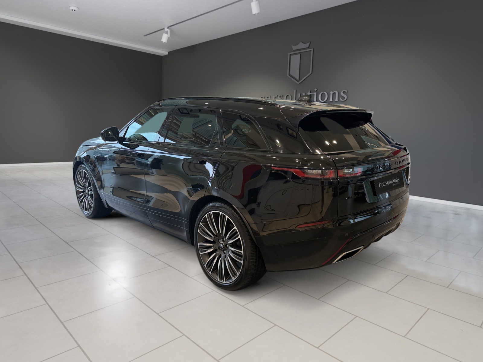 LAND ROVER Range Rover Velar R-Dynamic D 300 Automatic-image-1