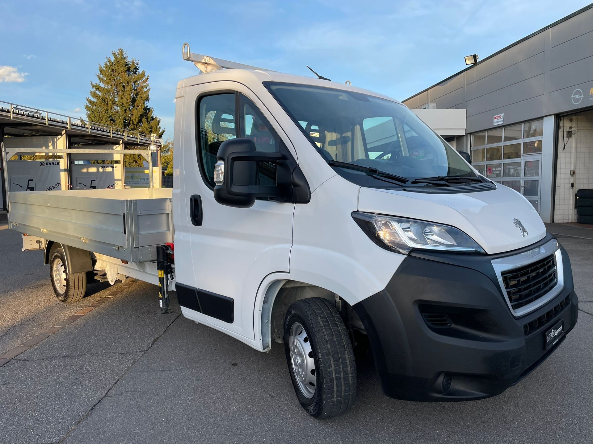 PEUGEOT Boxer 2.2 HDI 335 Pro L3-image-1