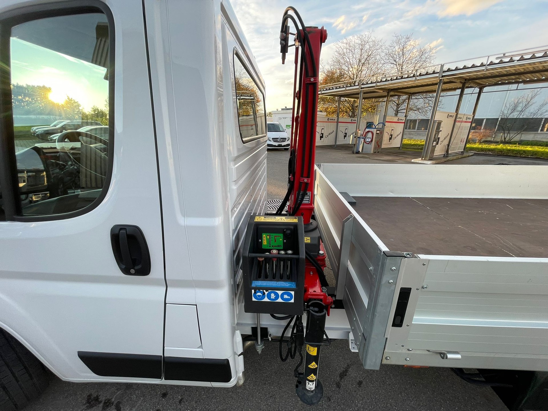 PEUGEOT Boxer 2.2 HDI 335 Pro L3-image-8