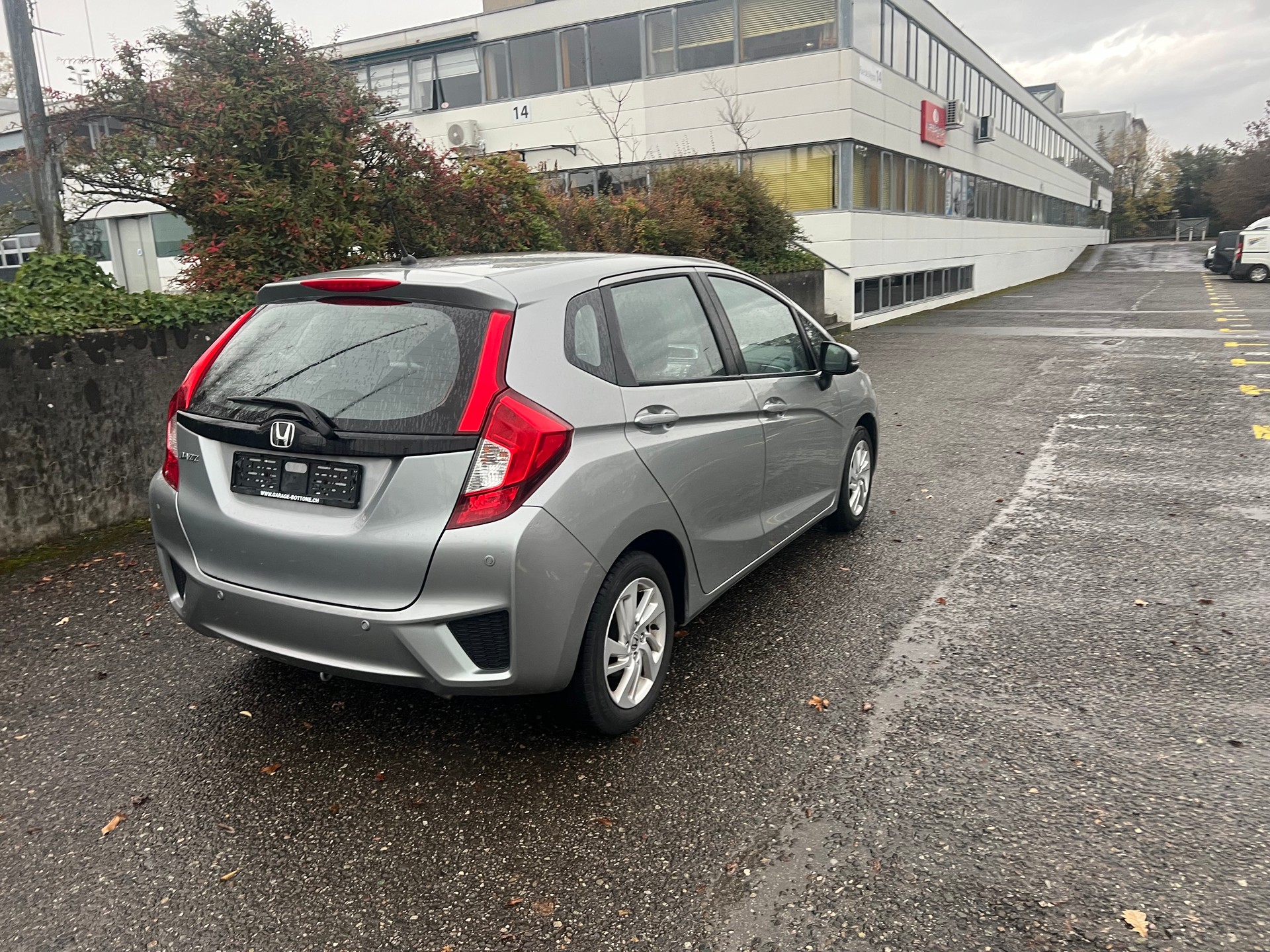HONDA Jazz 1.3i-VTEC Elegance-image-4