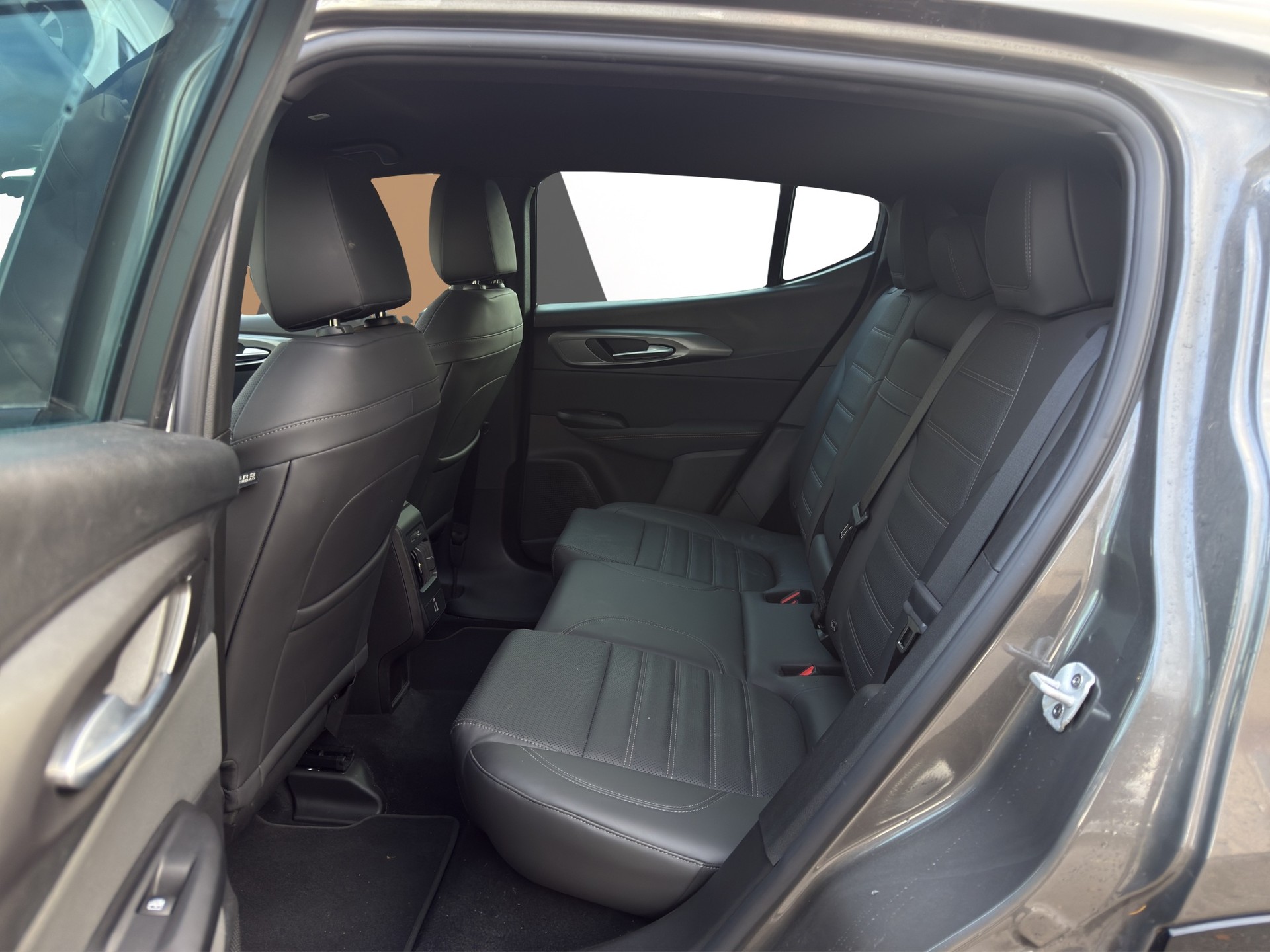 ALFA ROMEO Tonale 1.5 Veloce Premium-image-12