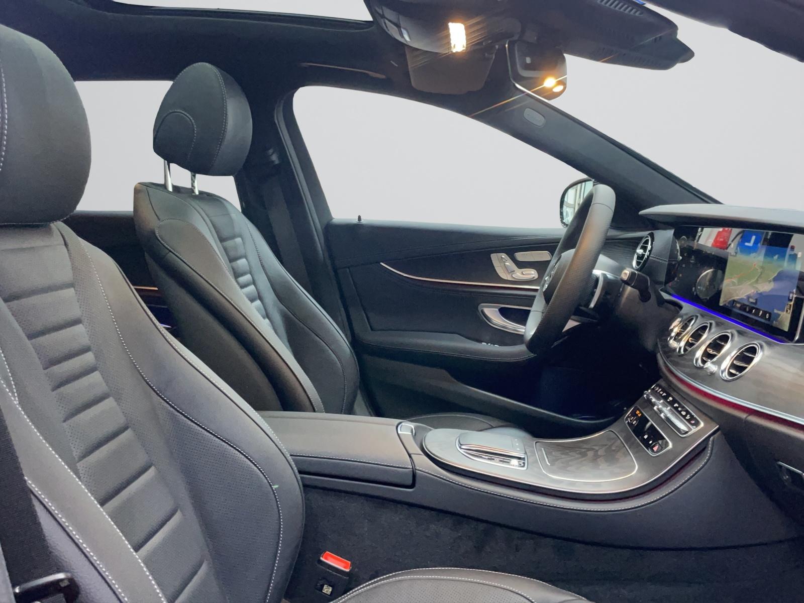 MERCEDES-BENZ E 220 d 4MATIC T-Modell Swiss Star AMG Line-image-6