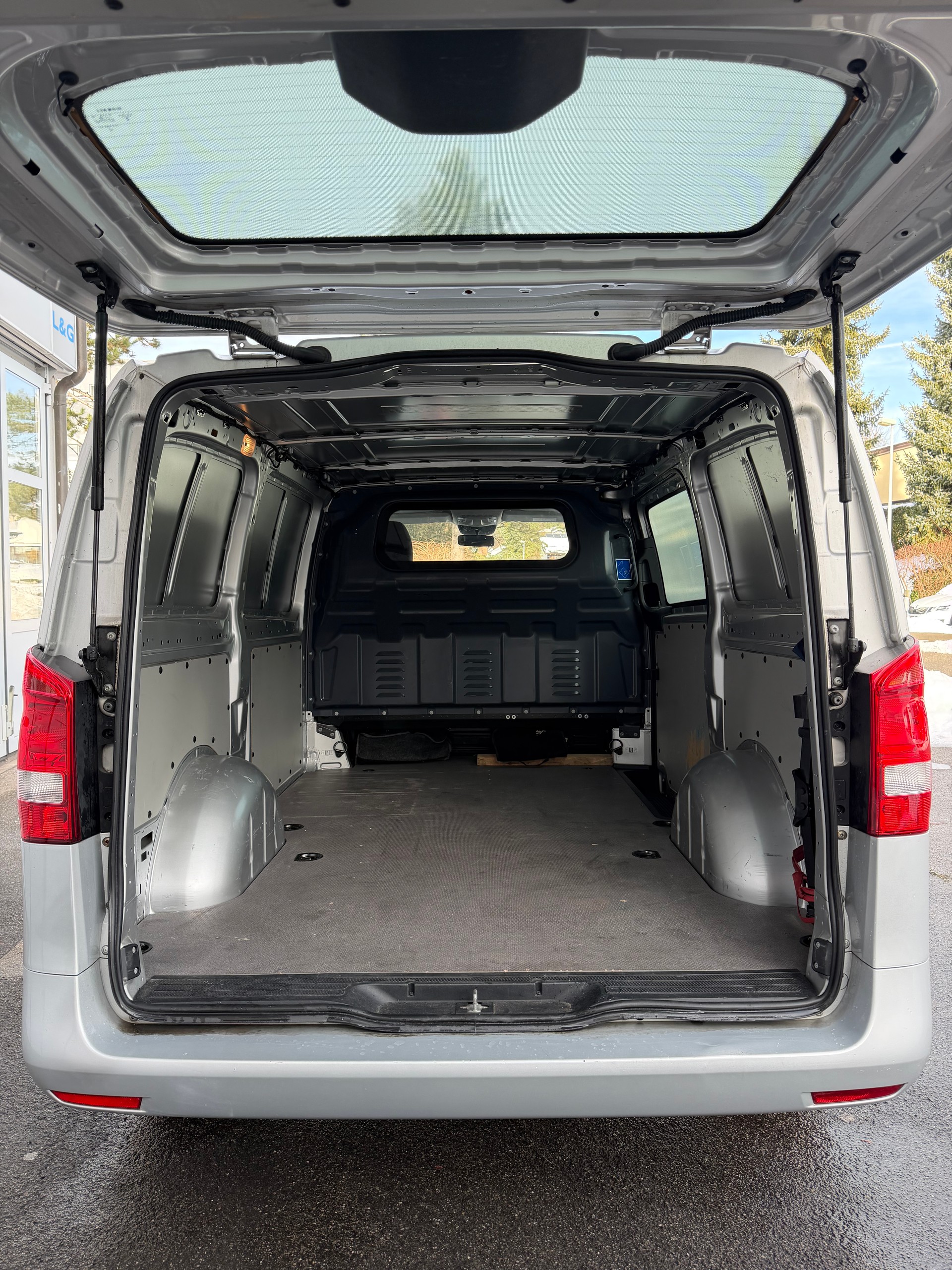 MERCEDES-BENZ Vito 119 CDI Lang 4Matic 7G-Tronic-image-10
