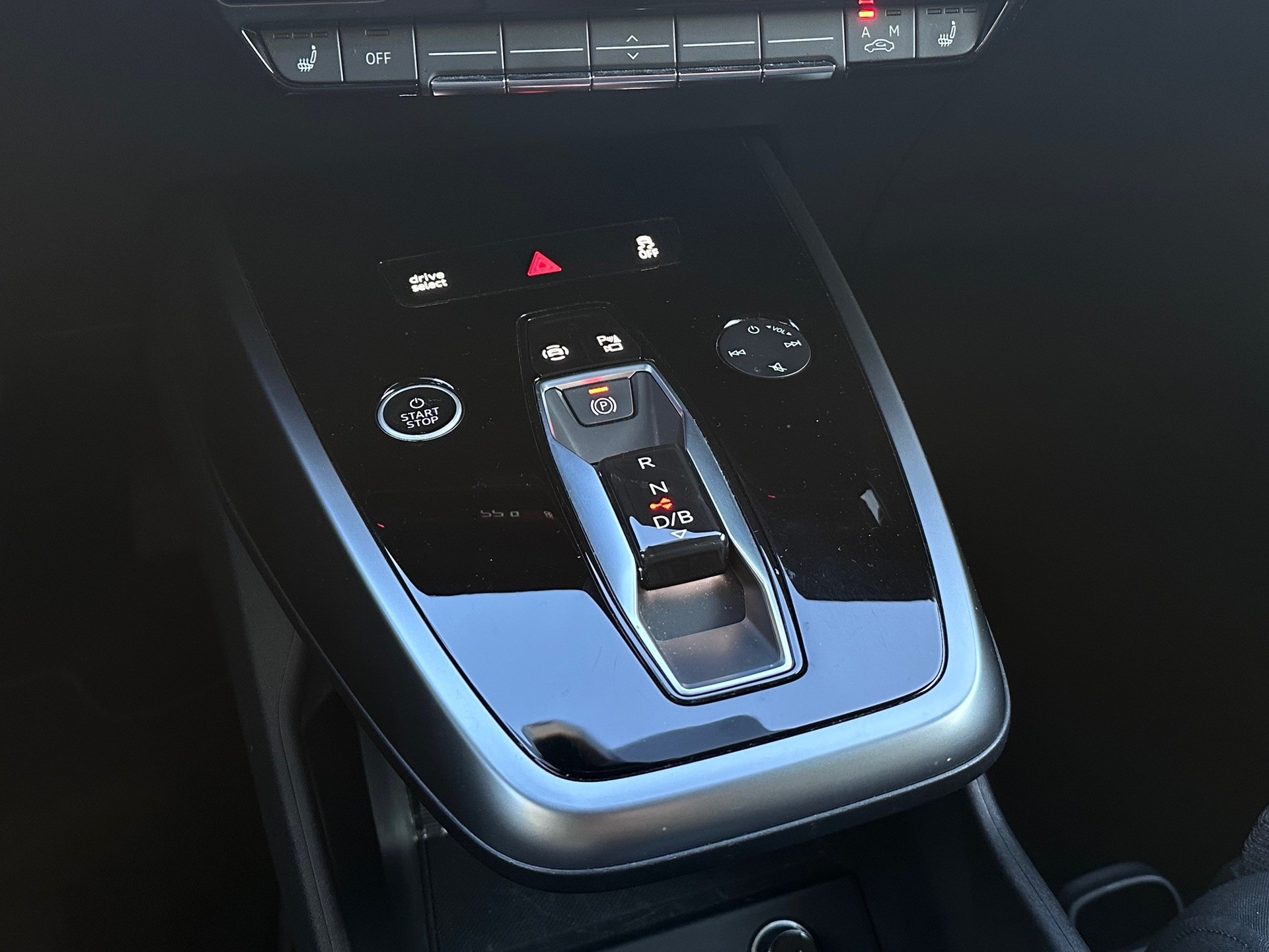 AUDI Q4 Sportback e-tron 50 quattro-image-7
