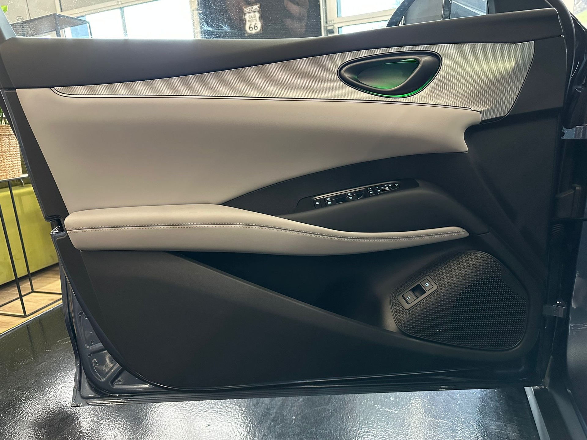 BYD Seal 6 DM-i Touring Comfort Lite-image-16