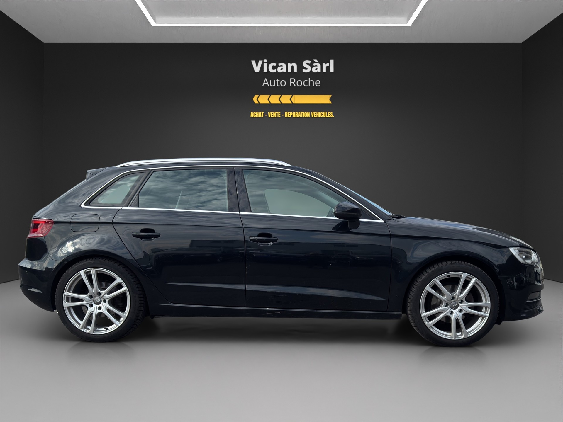 AUDI A3 Sportback 1.4 TFSI Ambition-image-4