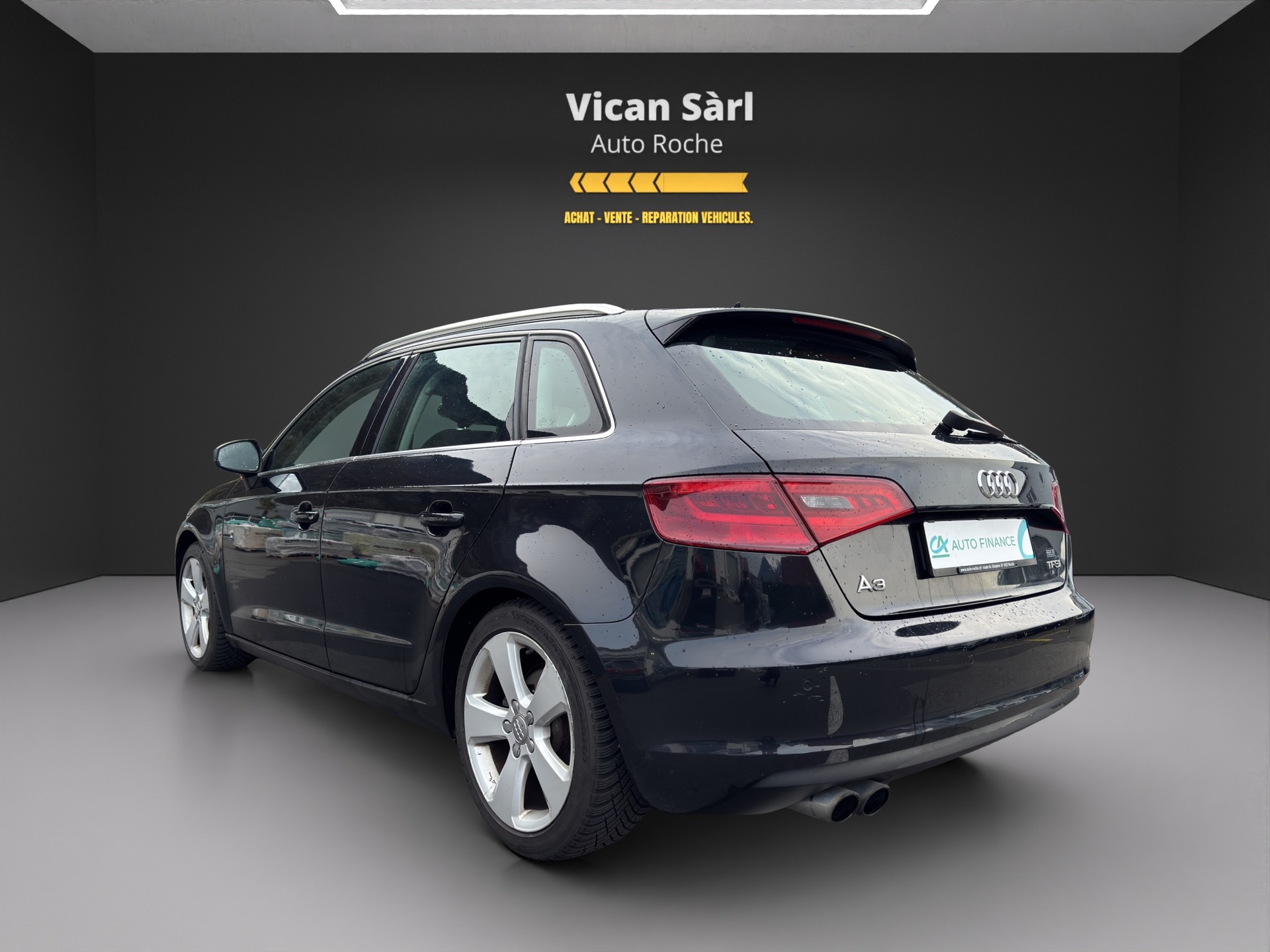 AUDI A3 Sportback 1.4 TFSI Ambition-image-5