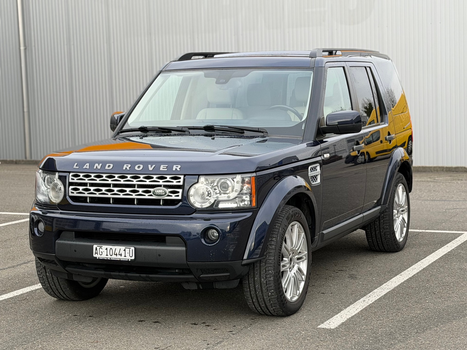 LAND ROVER Discovery 3.0 SDV6 HSE Automatic-image-3