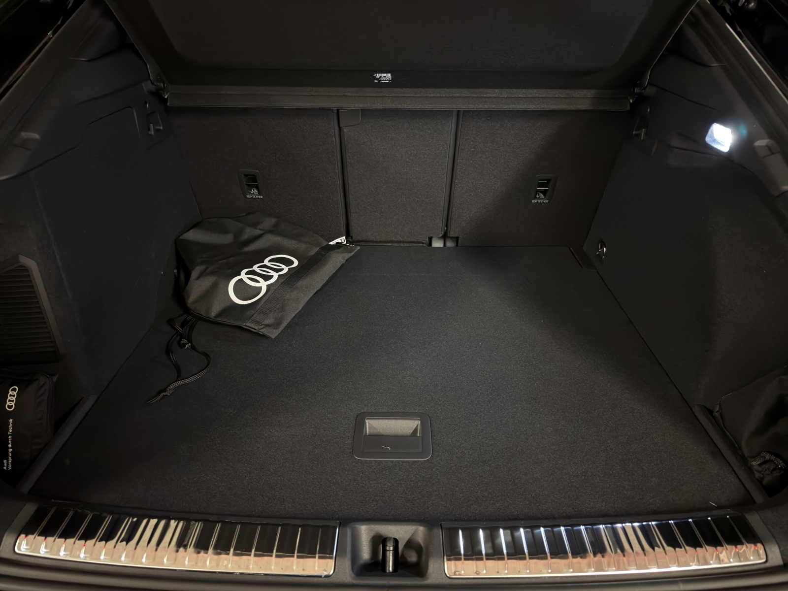 AUDI Q3 Sportback e-hybrid 200 kW S tronig-image-16