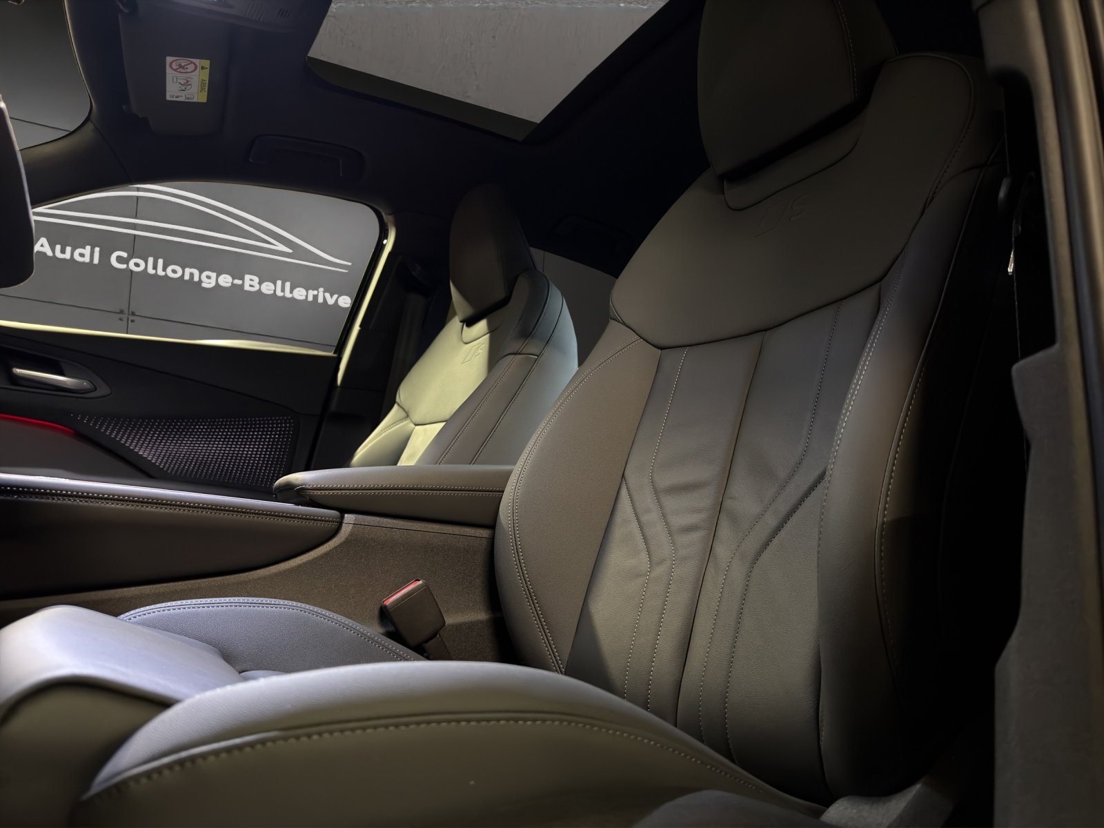 AUDI Q3 Sportback e-hybrid 200 kW S tronig-image-22