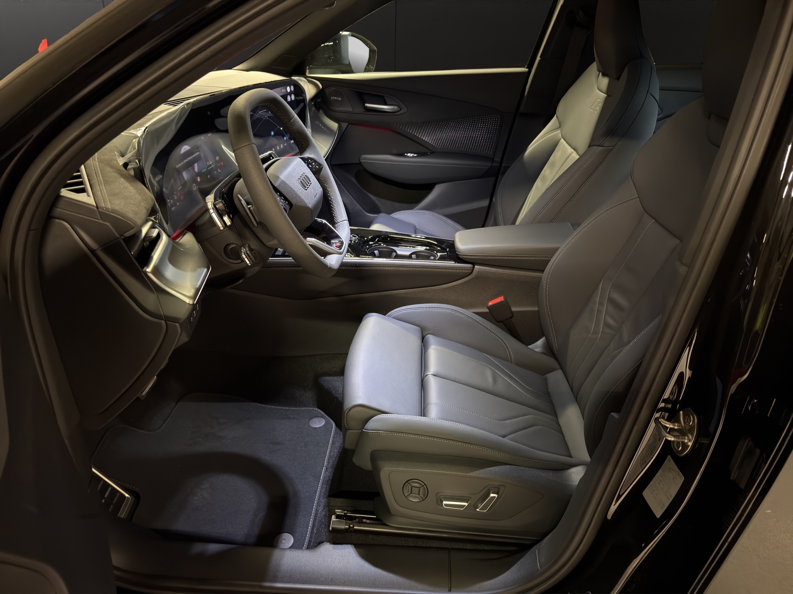 AUDI Q3 Sportback e-hybrid 200 kW S tronig-image-7