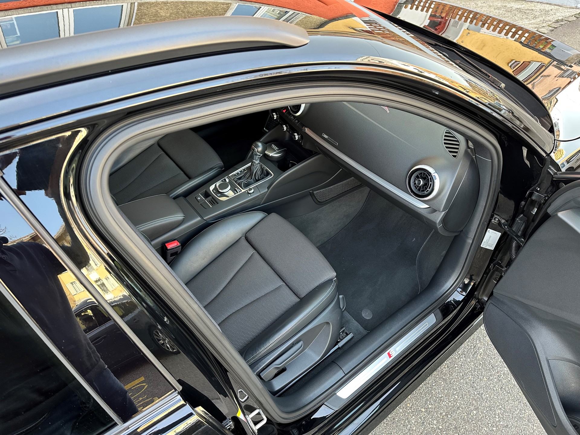 AUDI A3 Sportback 1.5 TFSI S-tronic Sport-image-11