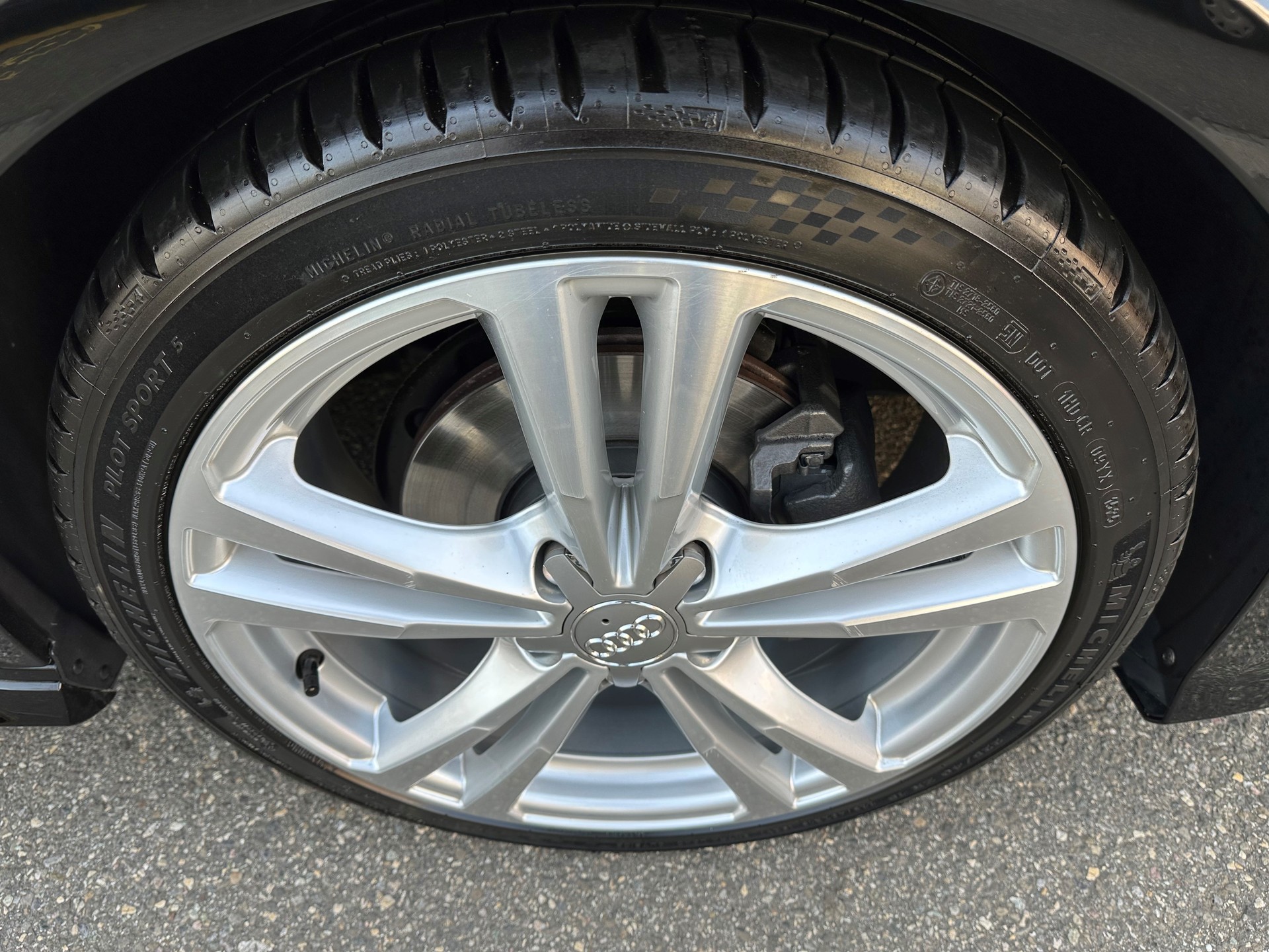 AUDI A3 Sportback 1.5 TFSI S-tronic Sport-image-12