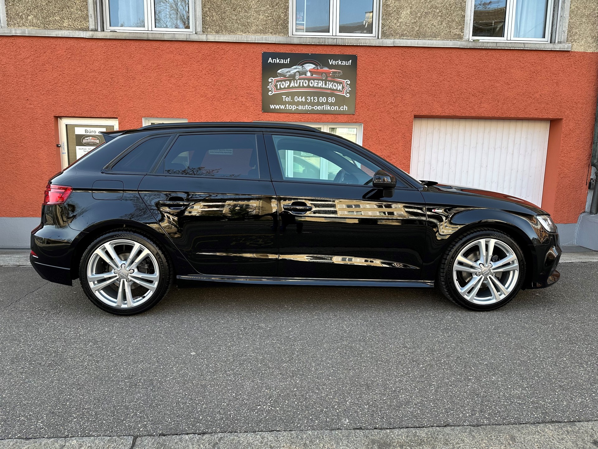 AUDI A3 Sportback 1.5 TFSI S-tronic Sport-image-4