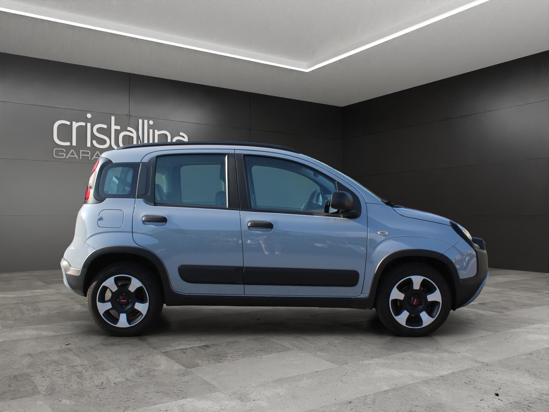 FIAT Panda 1.0 Hybrid Cross-image-4