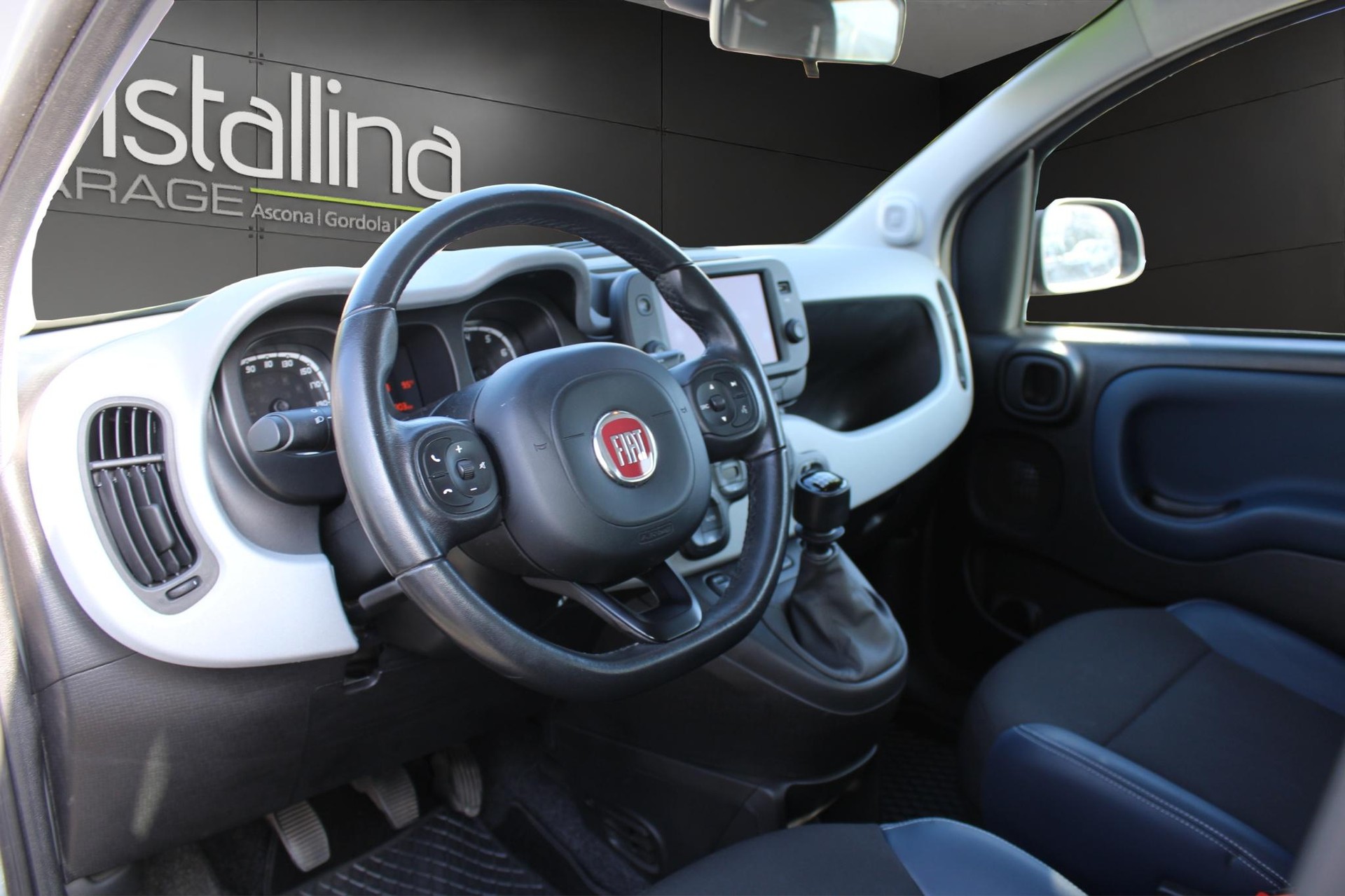 FIAT Panda 1.0 Hybrid Cross-image-7