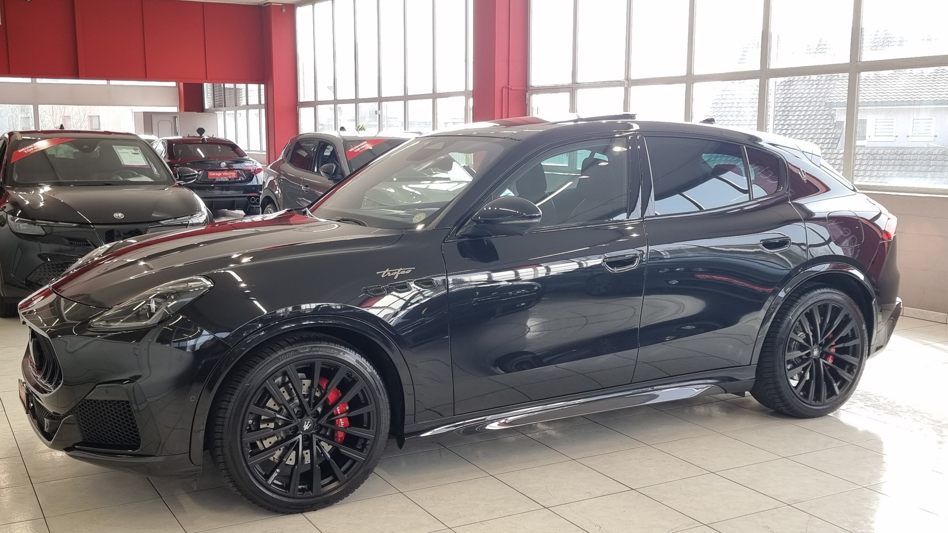 MASERATI Grecale 3.0 V6 Trofeo-image-1