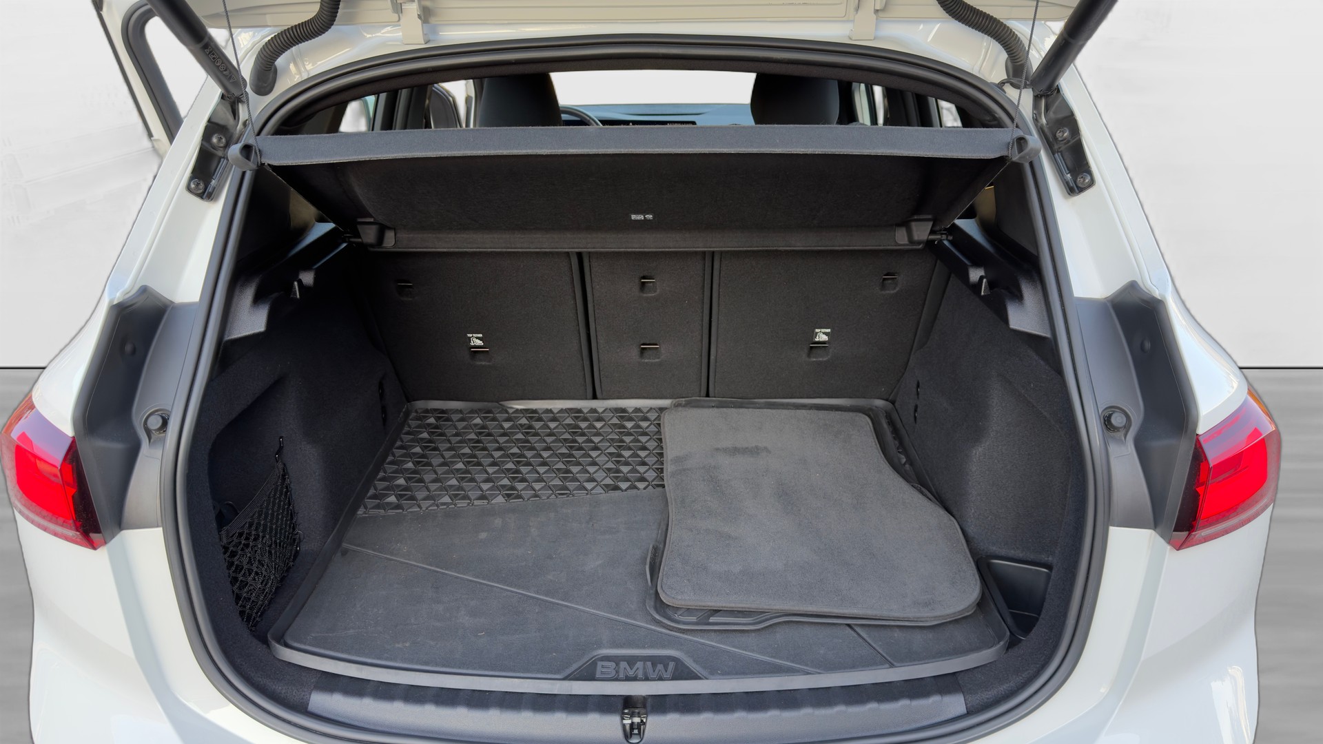BMW 218d Active Tourer DKG-image-18
