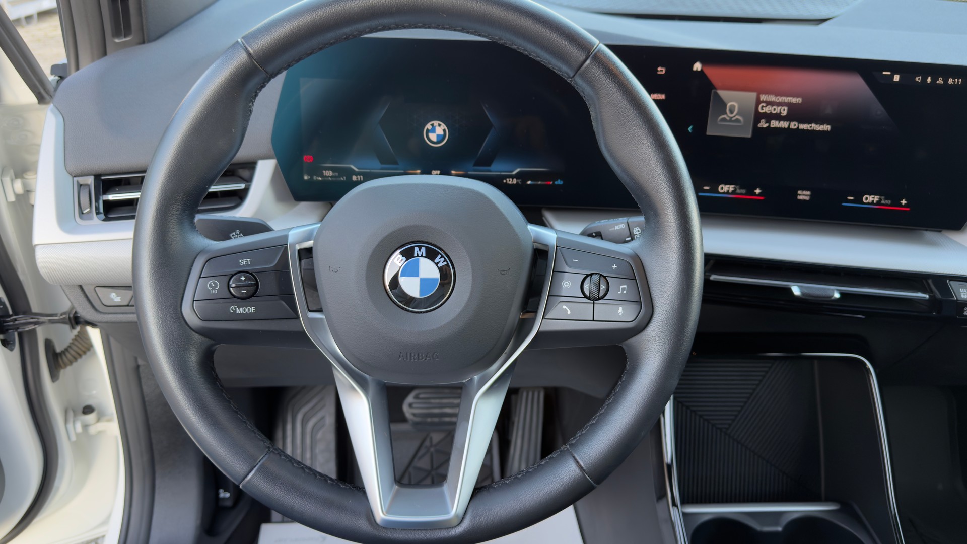 BMW 218d Active Tourer DKG-image-9