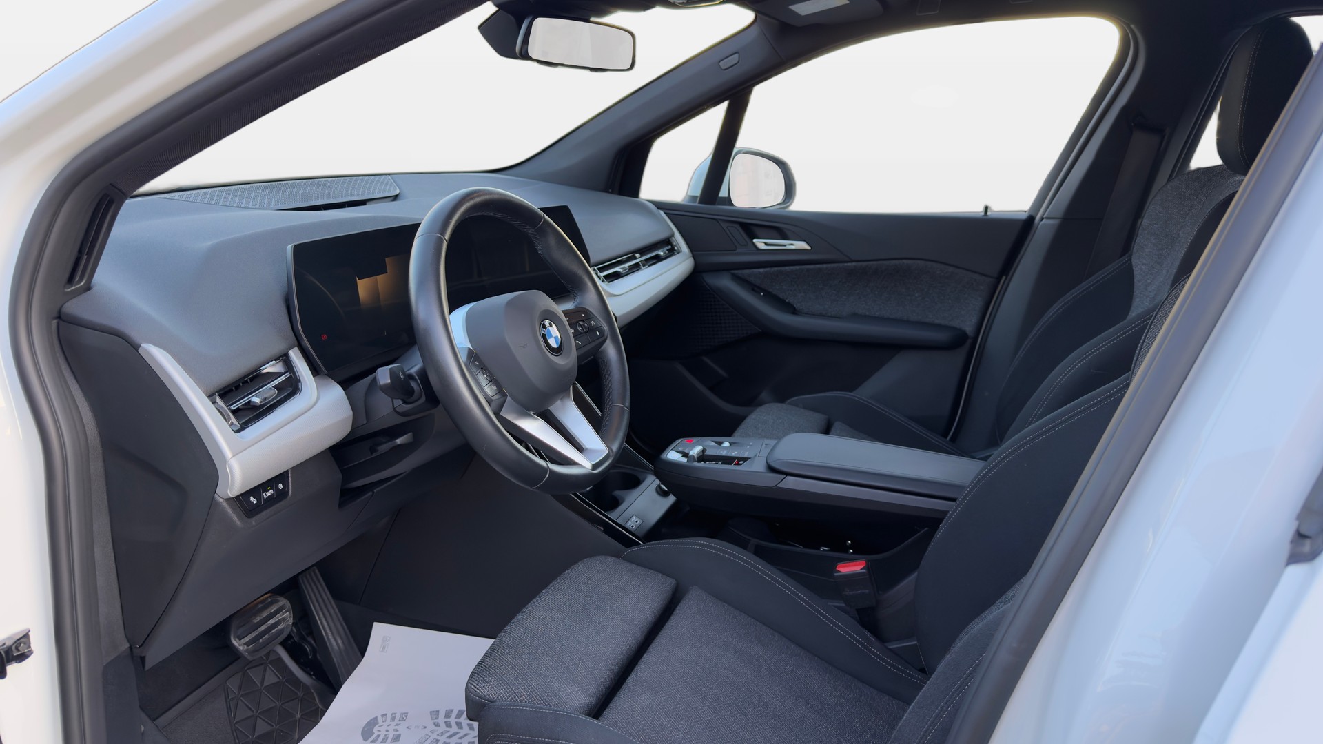 BMW 218d Active Tourer DKG-image-8