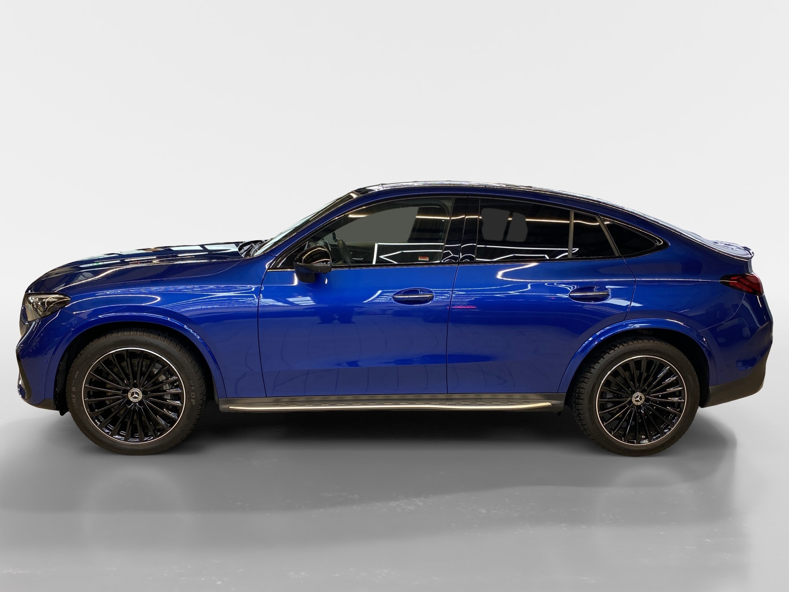 MERCEDES-BENZ GLC 220 d Coupé AMG Line-image-2