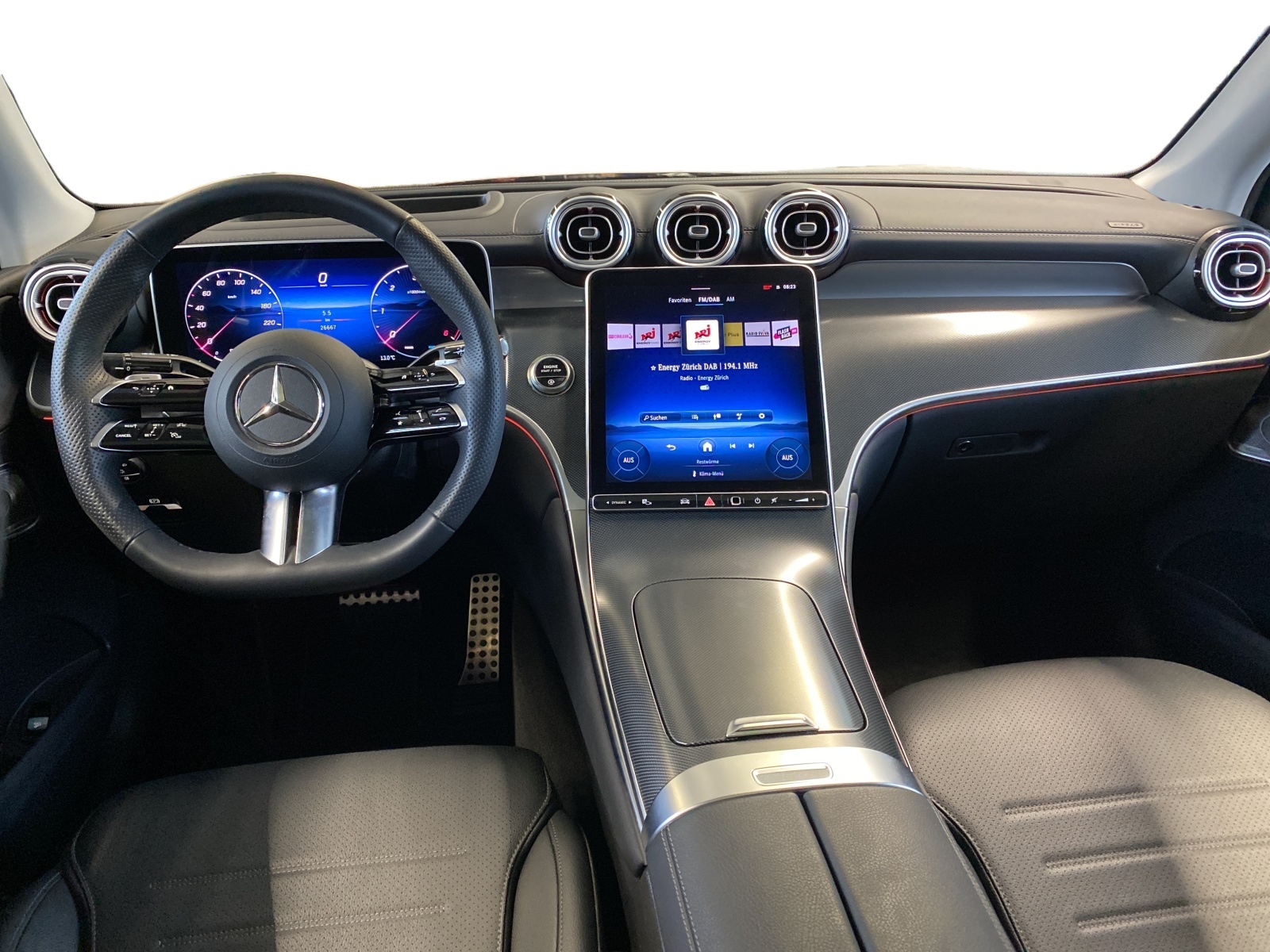MERCEDES-BENZ GLC 220 d Coupé AMG Line-image-8