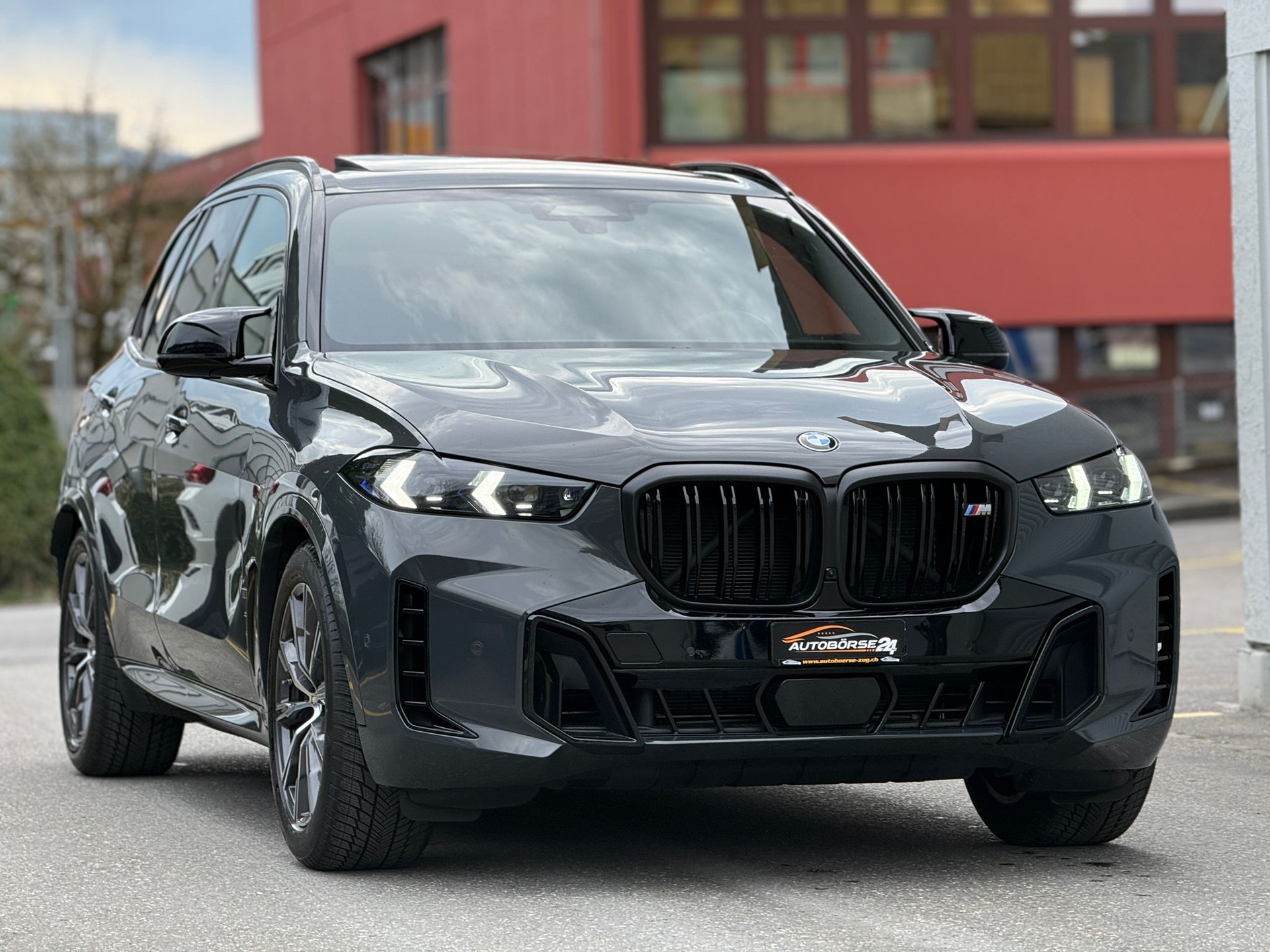 BMW X5 M60i xDrive-image-1