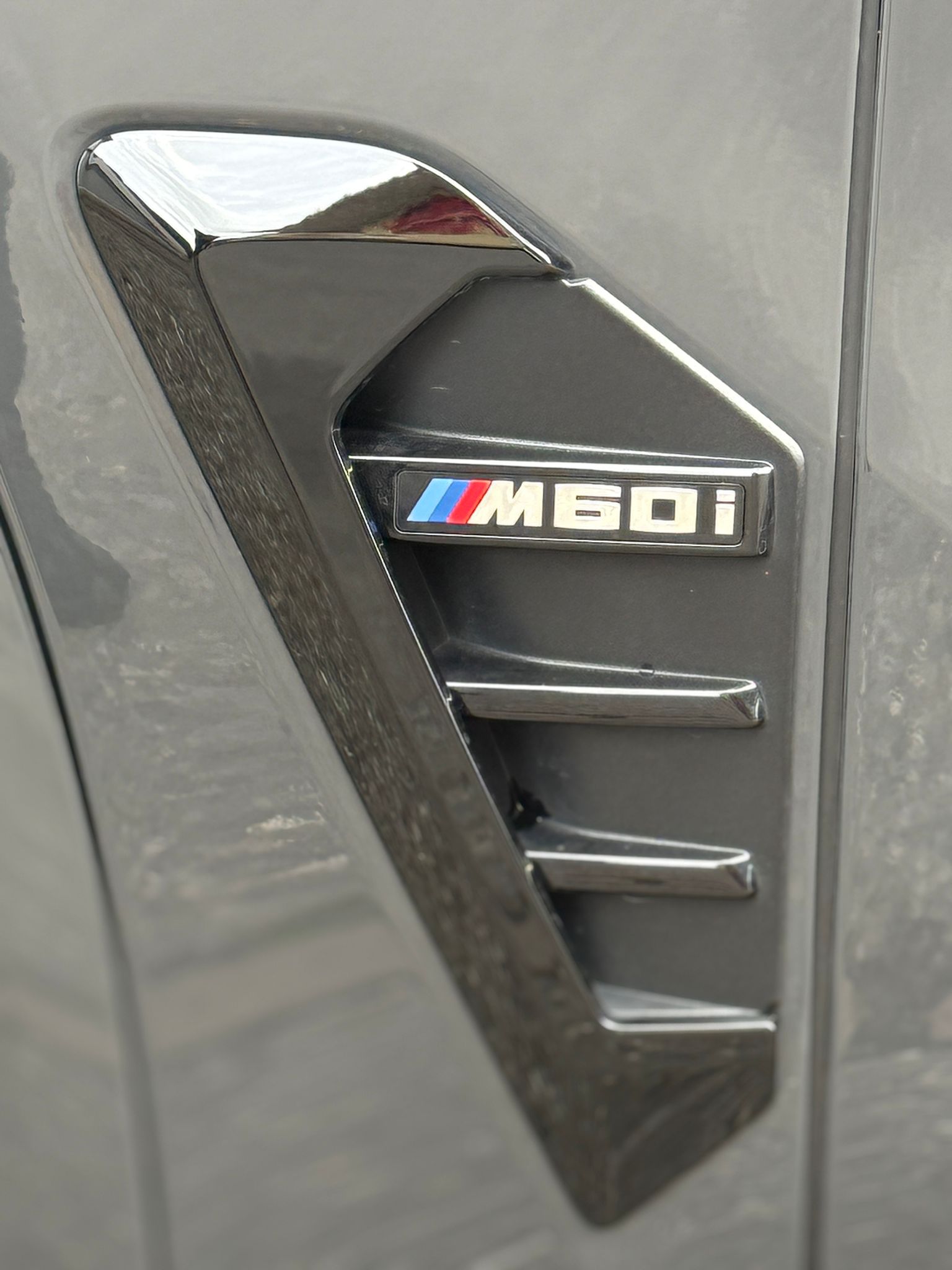 BMW X5 M60i xDrive-image-8