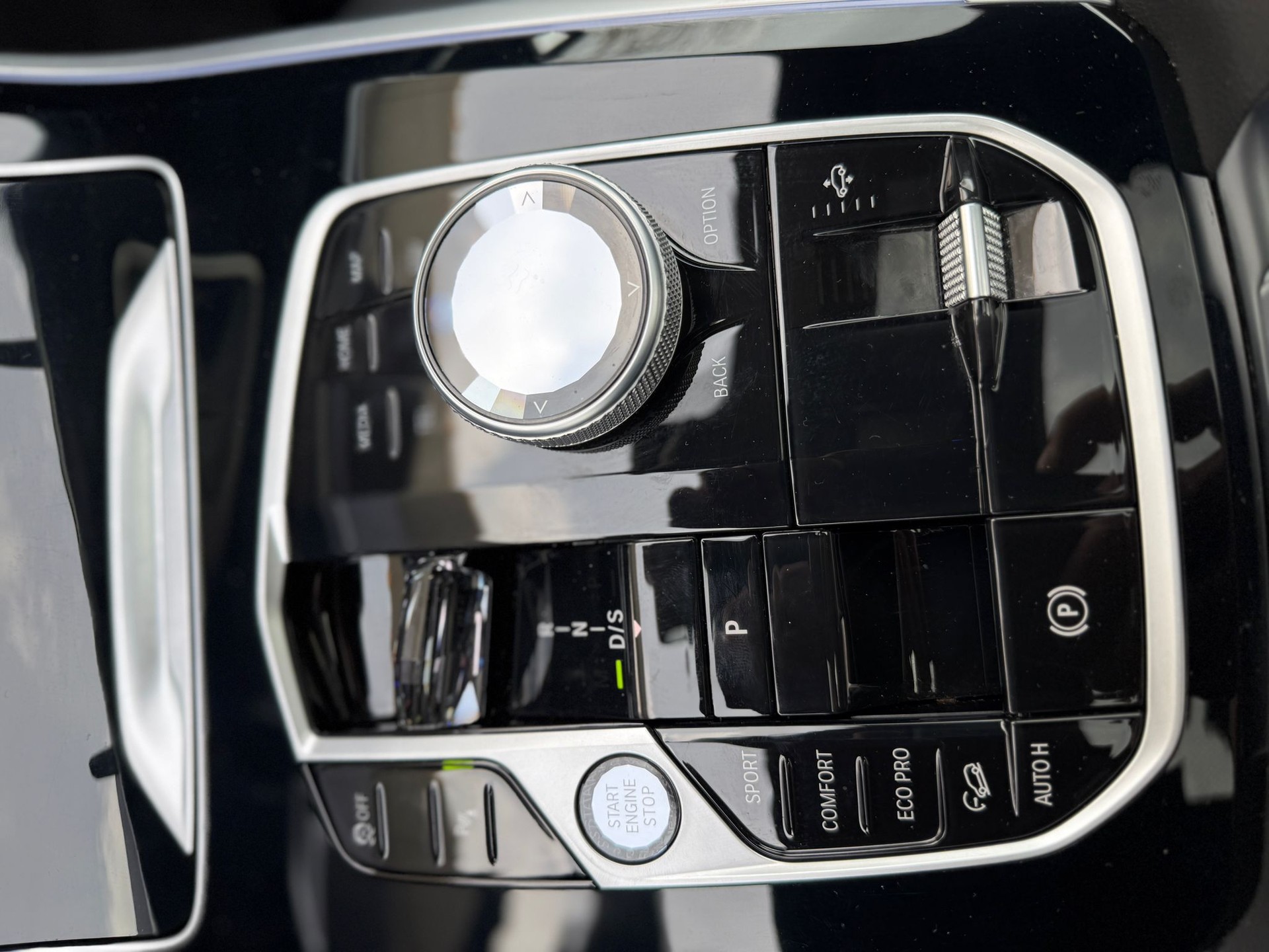 BMW X5 M60i xDrive-image-29