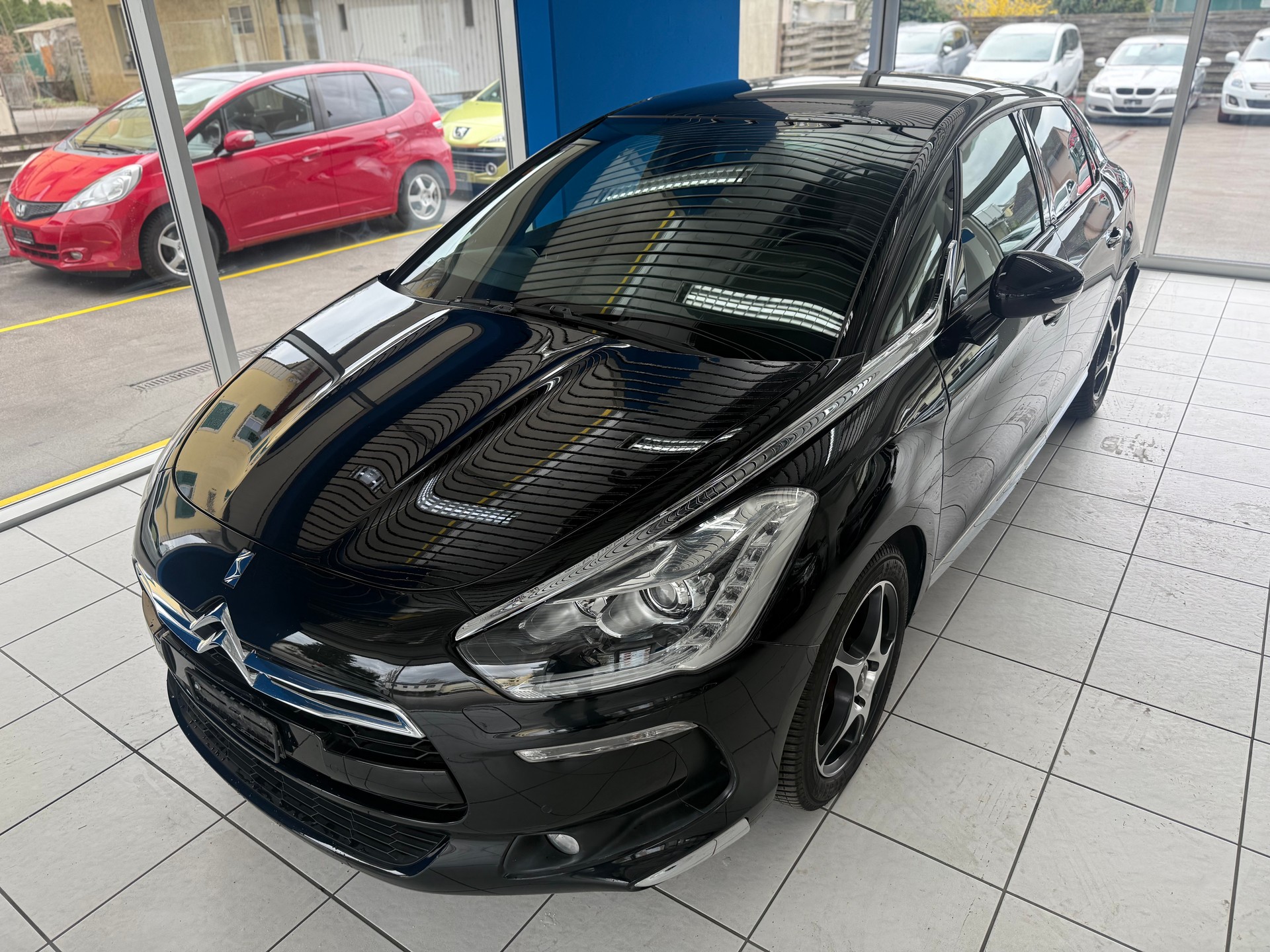 DS AUTOMOBILES DS5 1.6 Turbo Chic Automatic-image-0