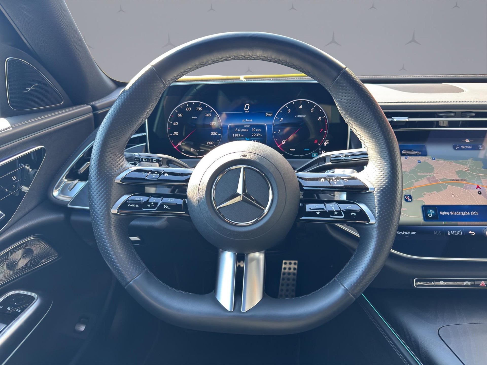 MERCEDES-BENZ E 200 AMG Line 4matic Kombi-image-10