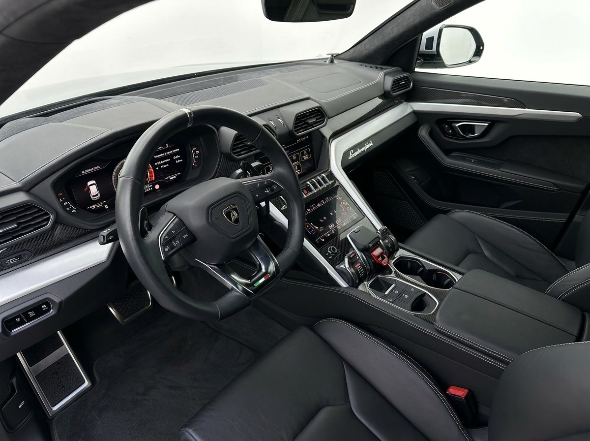 LAMBORGHINI Urus E-Gear-image-5