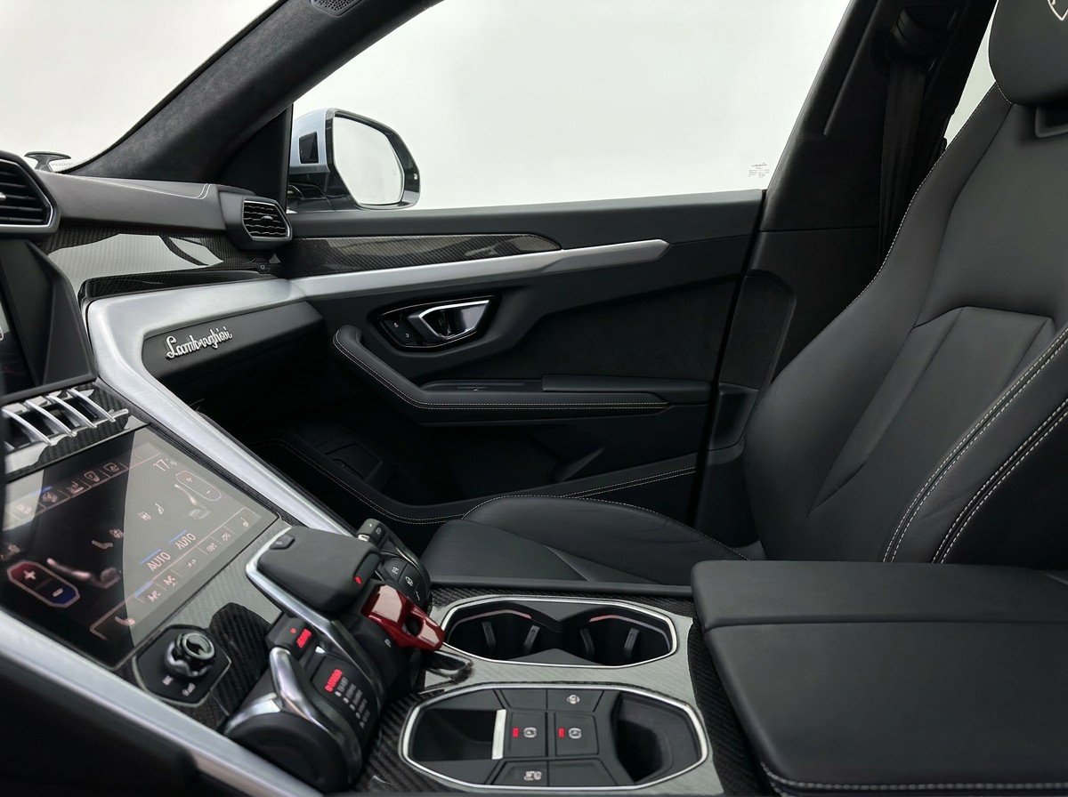 LAMBORGHINI Urus E-Gear-image-6