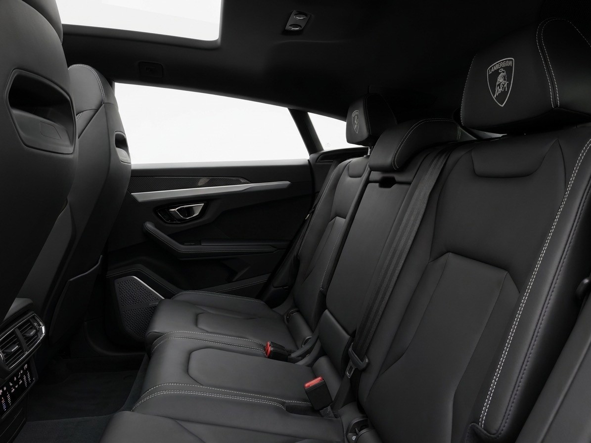 LAMBORGHINI Urus E-Gear-image-9