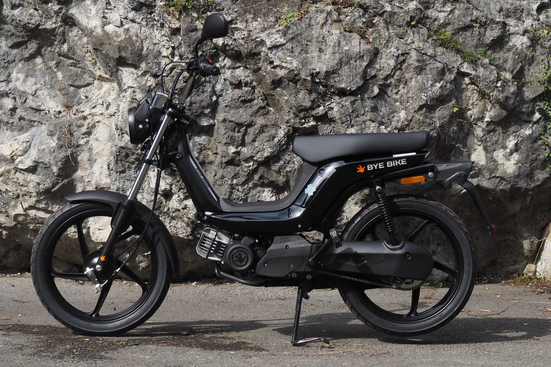 BYE BIKE Retro-showroom-element-1