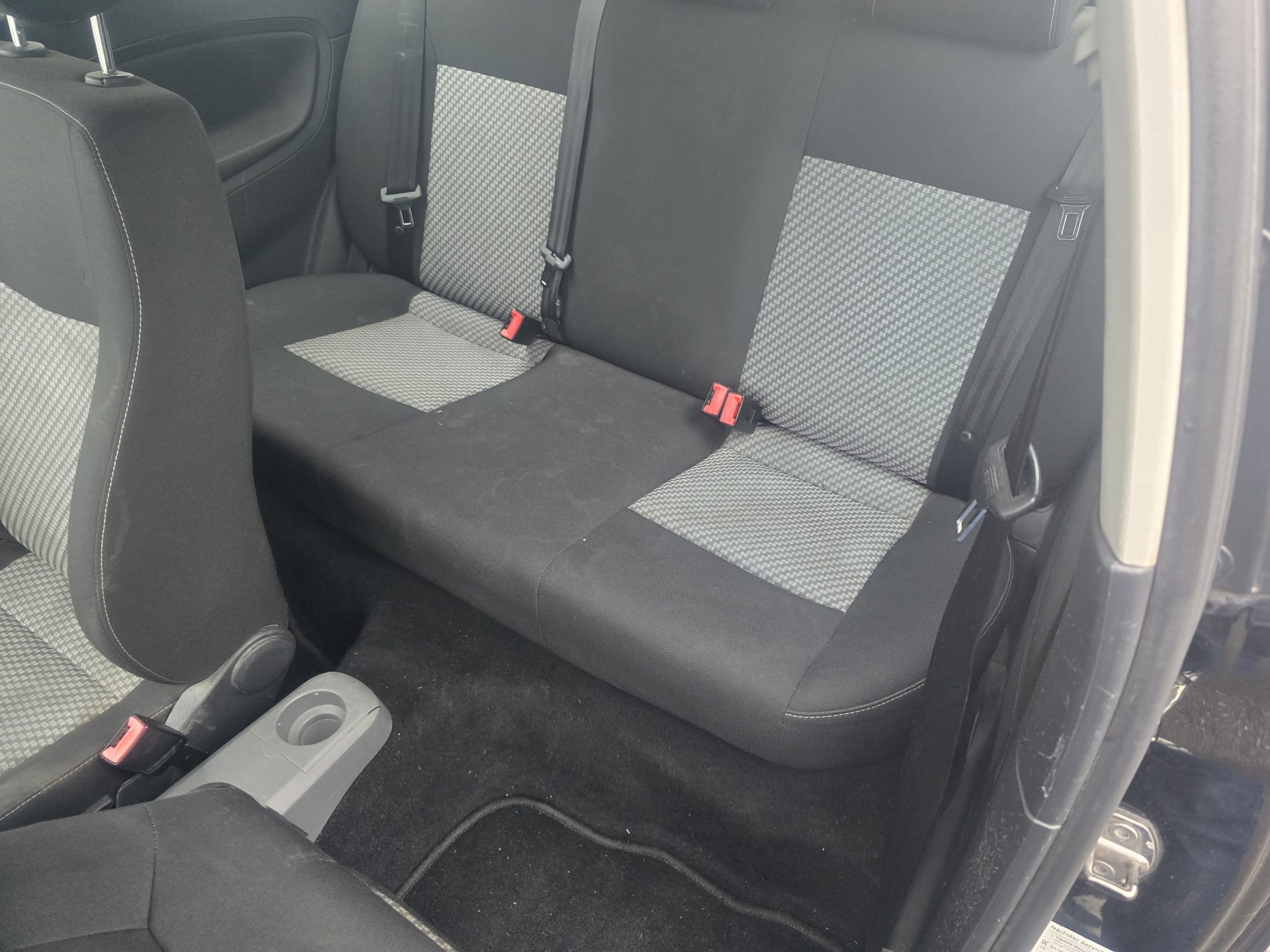 SEAT Ibiza 1.4 16V Reference-image-10