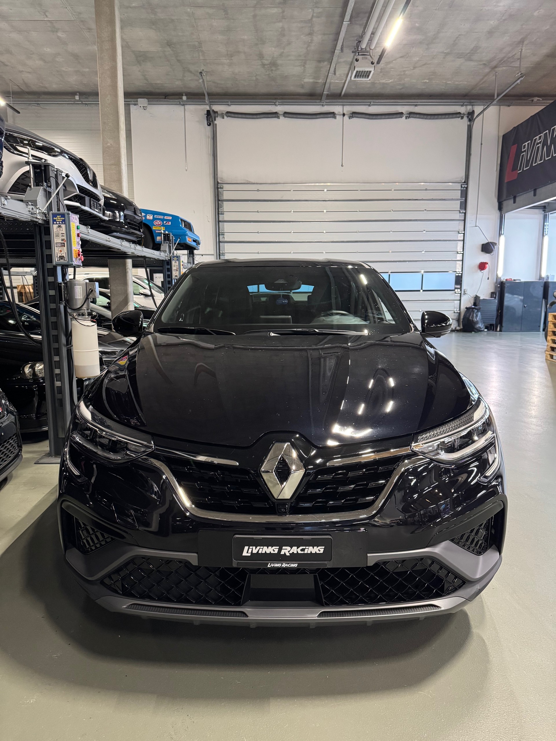 RENAULT Arkana 1.6 E-Tech R.S.Line-image-4