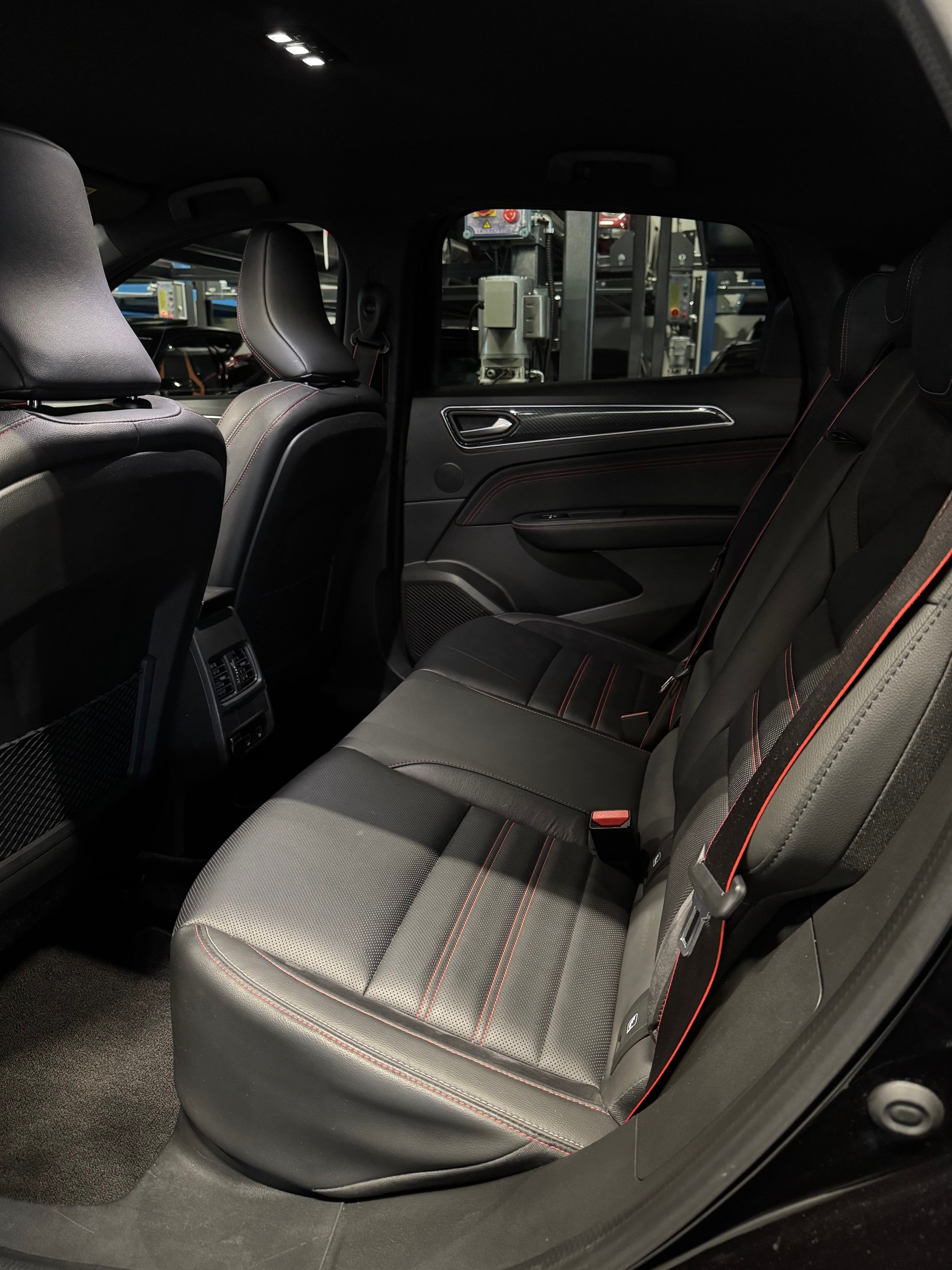 RENAULT Arkana 1.6 E-Tech R.S.Line-image-8
