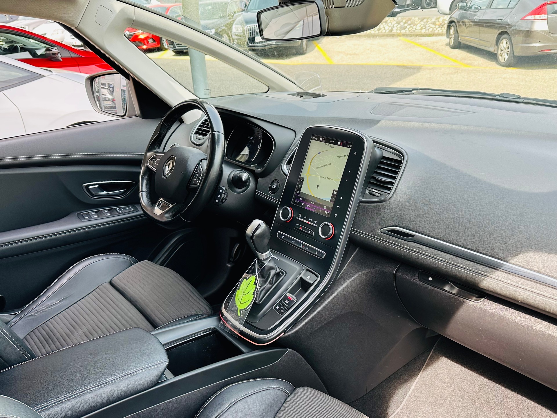 RENAULT Grand Scénic 1.3 16V Turbo Initiale Paris EDC-image-14