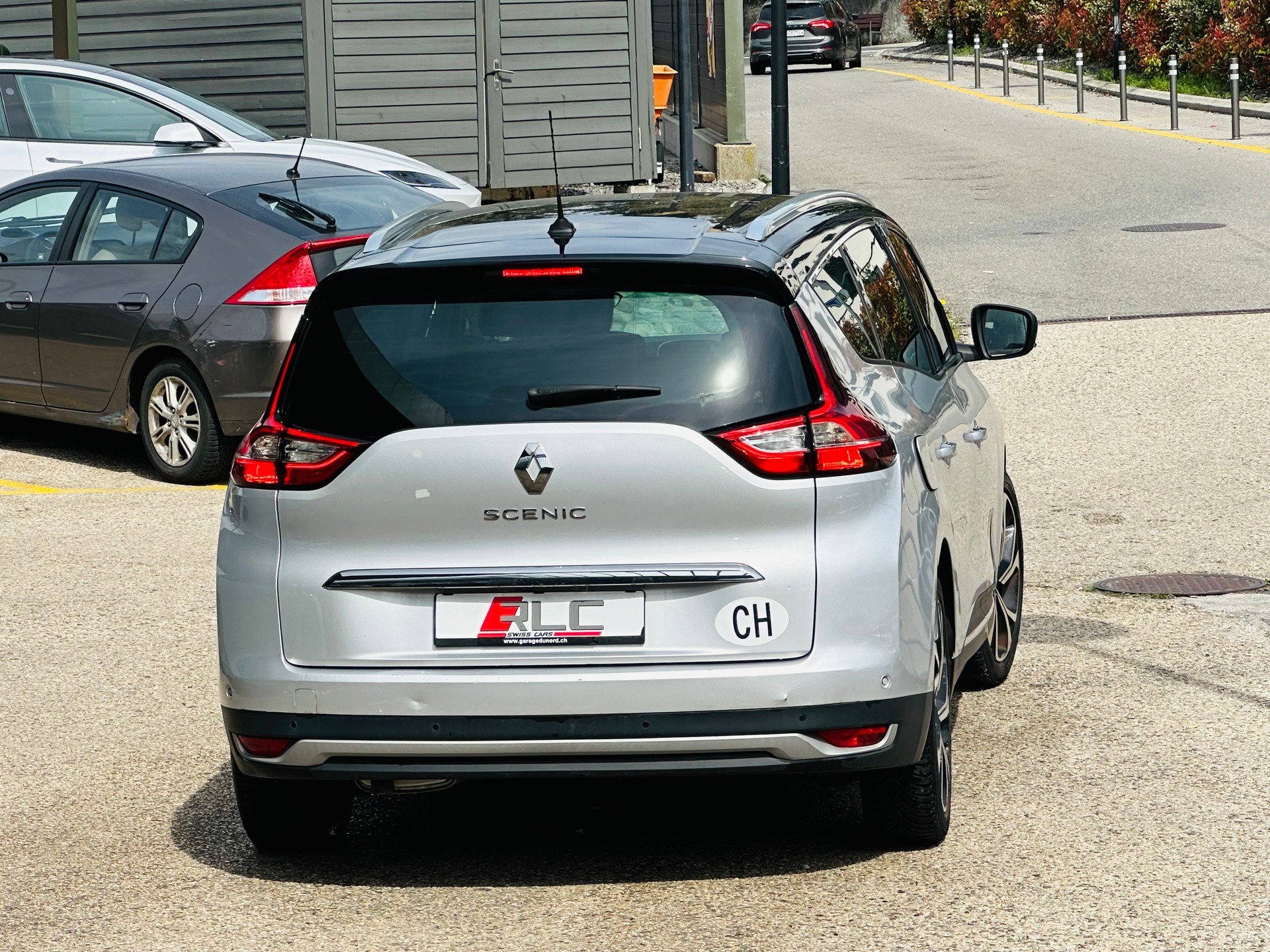 RENAULT Grand Scénic 1.3 16V Turbo Initiale Paris EDC-image-8