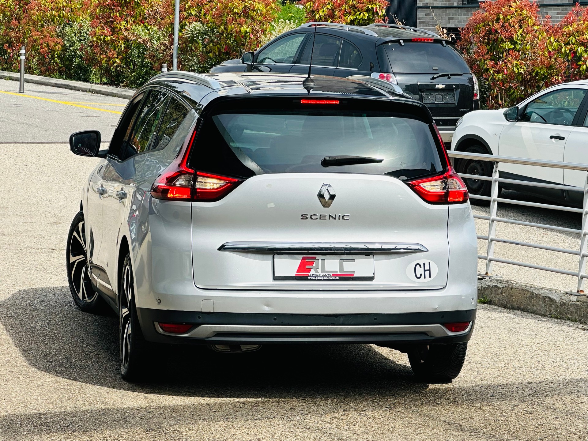 RENAULT Grand Scénic 1.3 16V Turbo Initiale Paris EDC-image-5