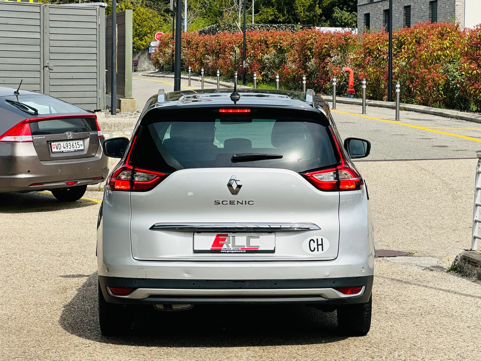 RENAULT Grand Scénic 1.3 16V Turbo Initiale Paris EDC-image-7
