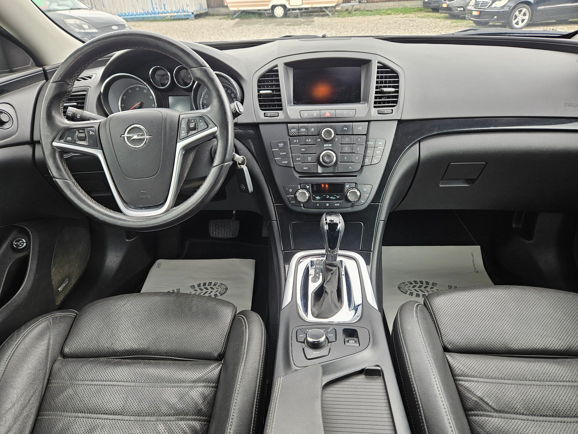 OPEL Insignia ST 2.0 Turbo Cosmo 4WD Aut.-image-10
