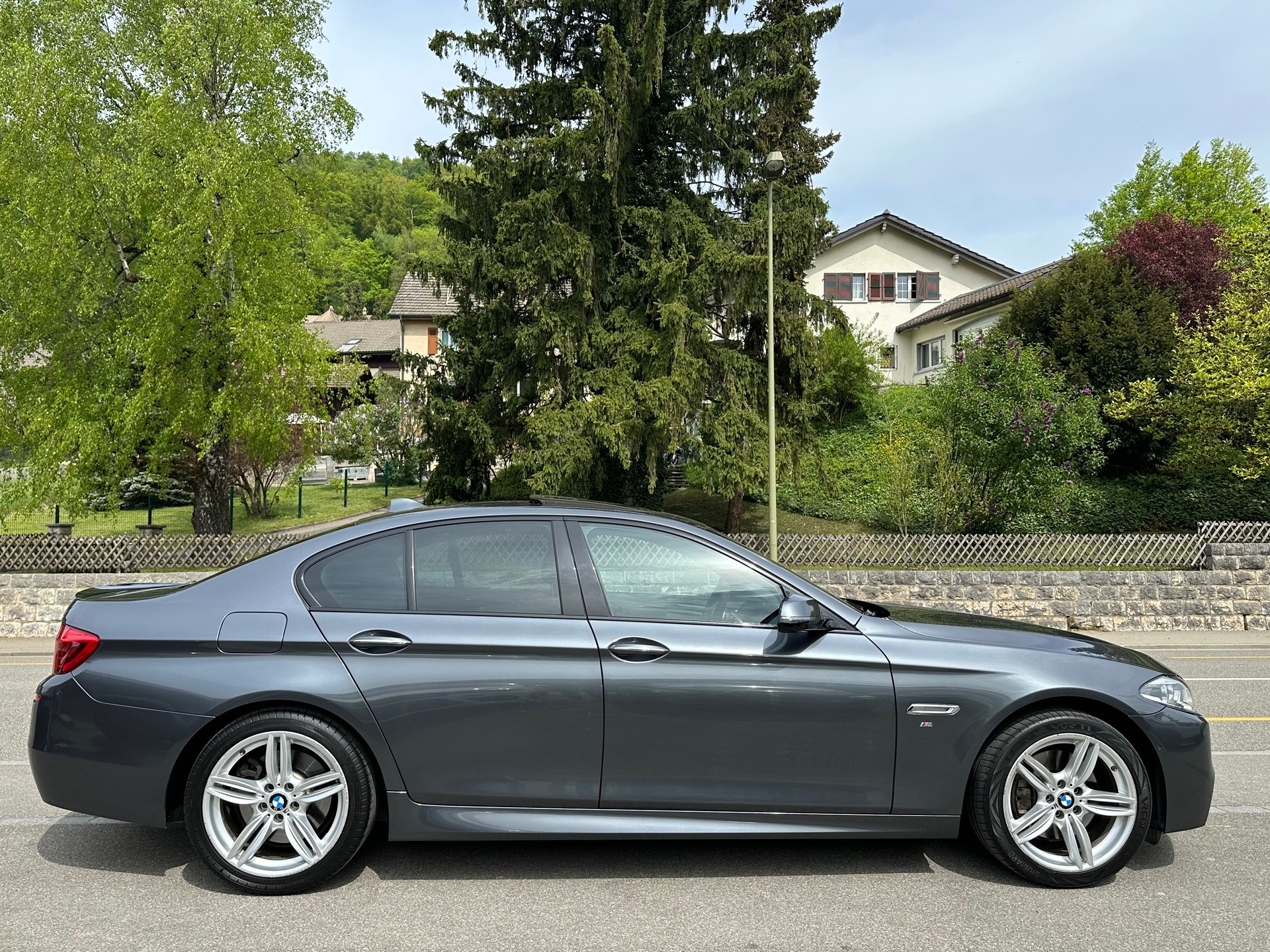BMW 535d xDrive Steptronic-showroom-element-3