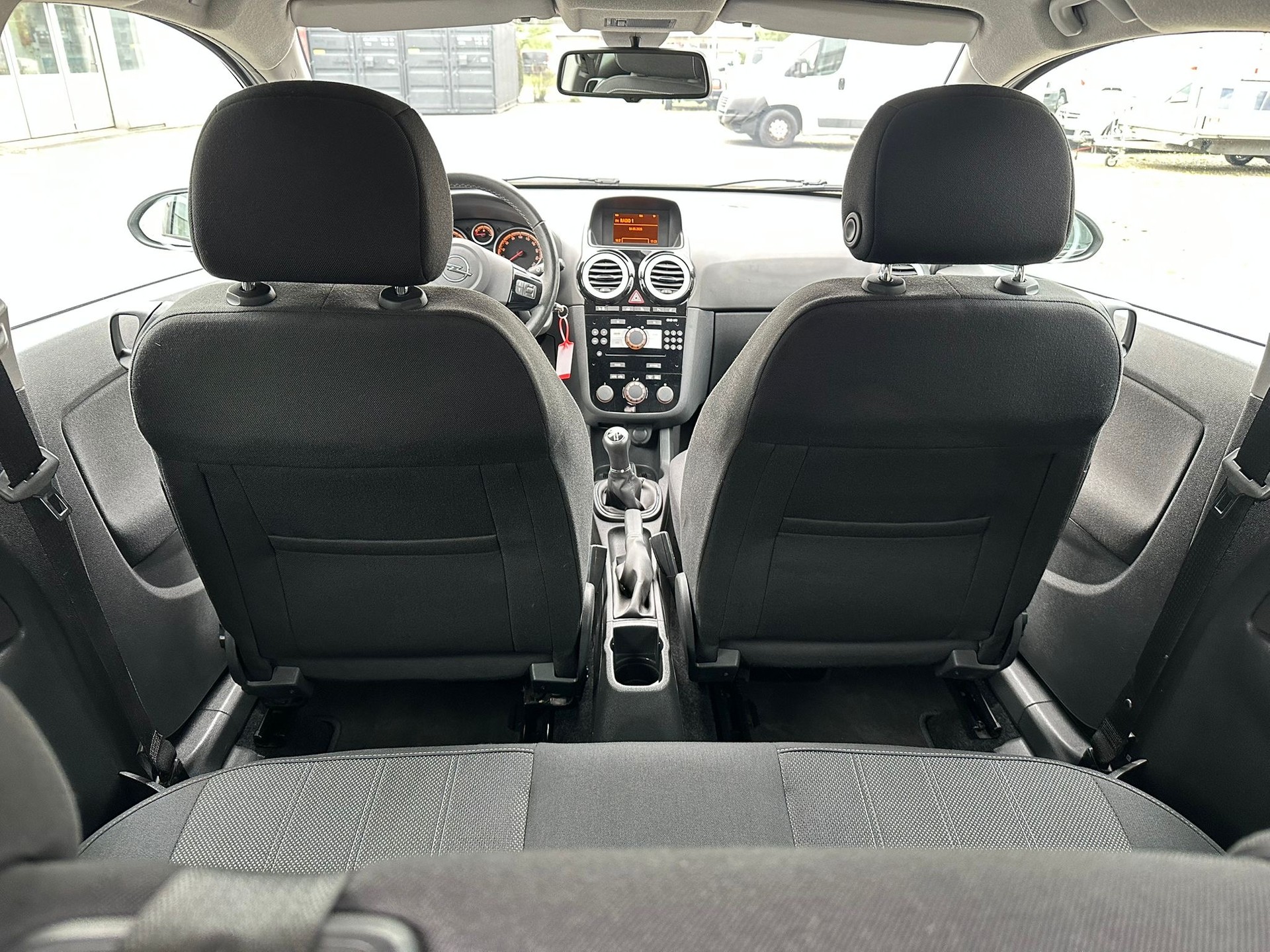OPEL Corsa 1.4 TP Color Edition-image-9